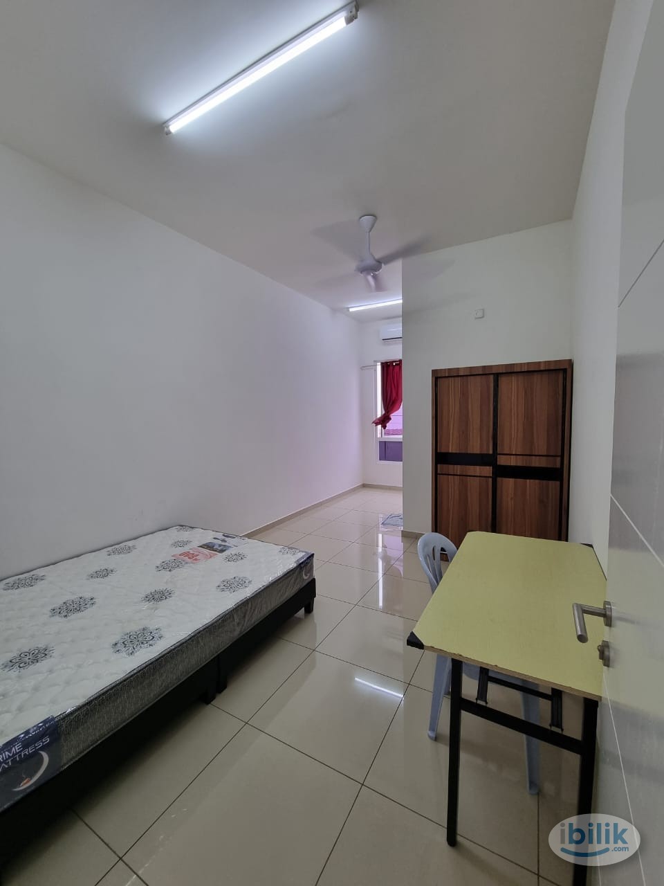 Middle Room at Sendayan, Seremban - Image 4