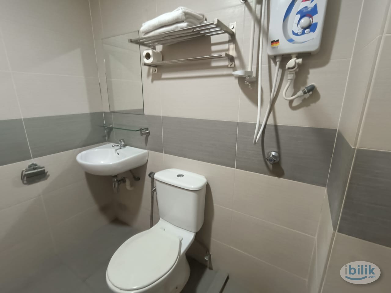 🏘️Co-Living Room with Zero Deposit @ UPAC Jalan Lapangan Permai, Off Jalan Sungai Besi - Image 5