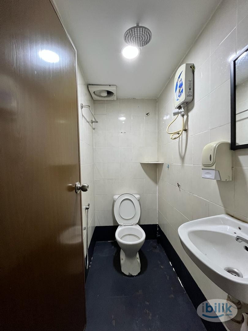 🔥MASTER ROOM FOR RENT AT BANDAR BOTANIC REST & GO HOTEL‼‼‼OPPOSITE IS AEON MALL BUKIT TINGGI🔥 - Image 4