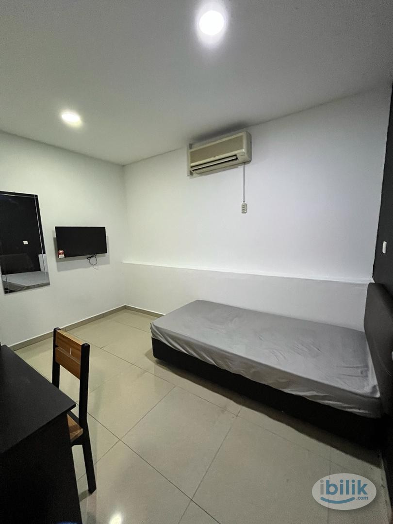 🔥MASTER ROOM FOR RENT AT BANDAR BOTANIC REST & GO HOTEL‼‼‼OPPOSITE IS AEON MALL BUKIT TINGGI🔥 - Image 3