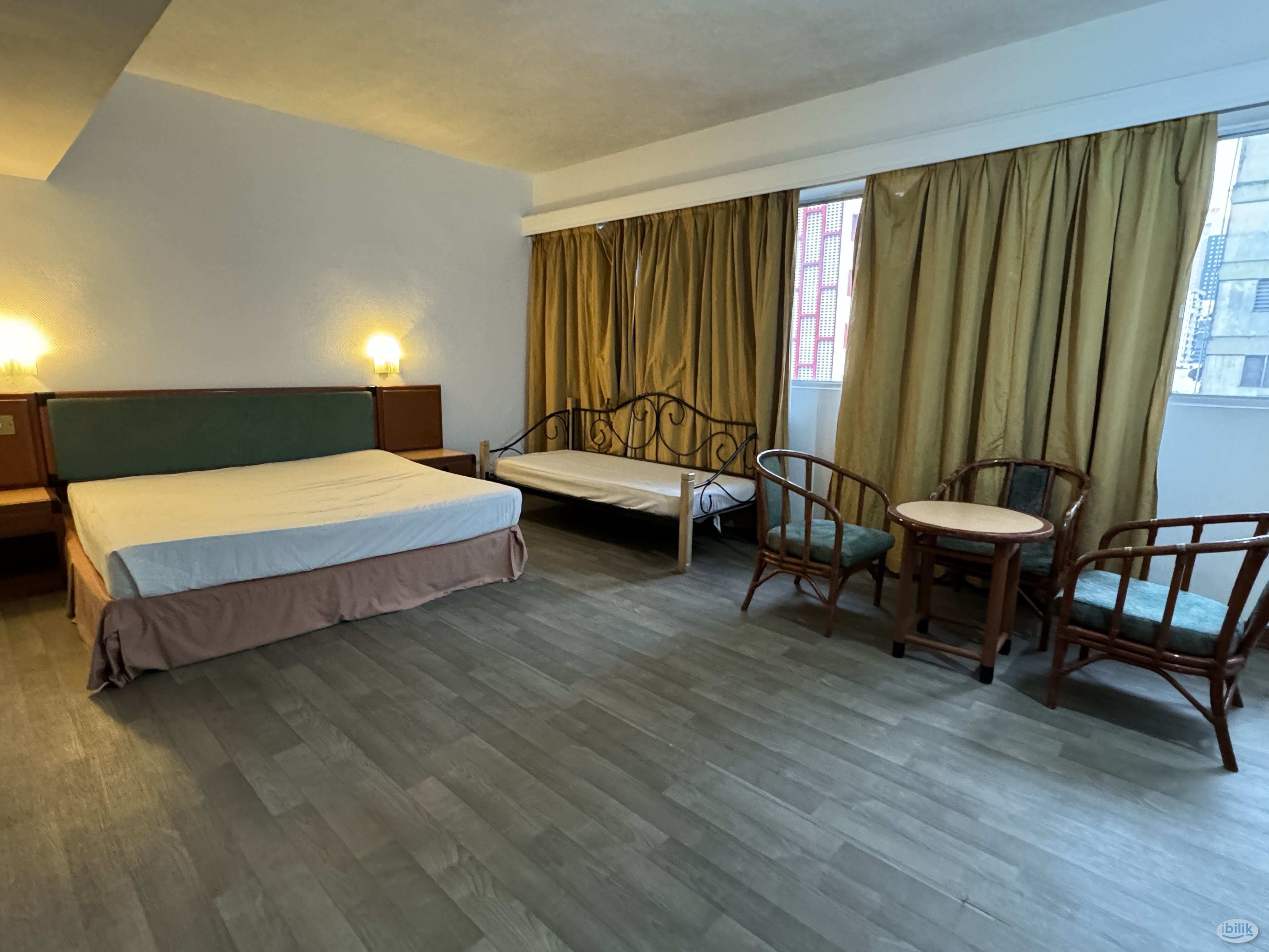 Spacious & Cozy Queen Size with Single Bed Room with Private Bathroom for Rent @ Chow Kit🏡3 Mins walk to Monorail Chow K - Image 2