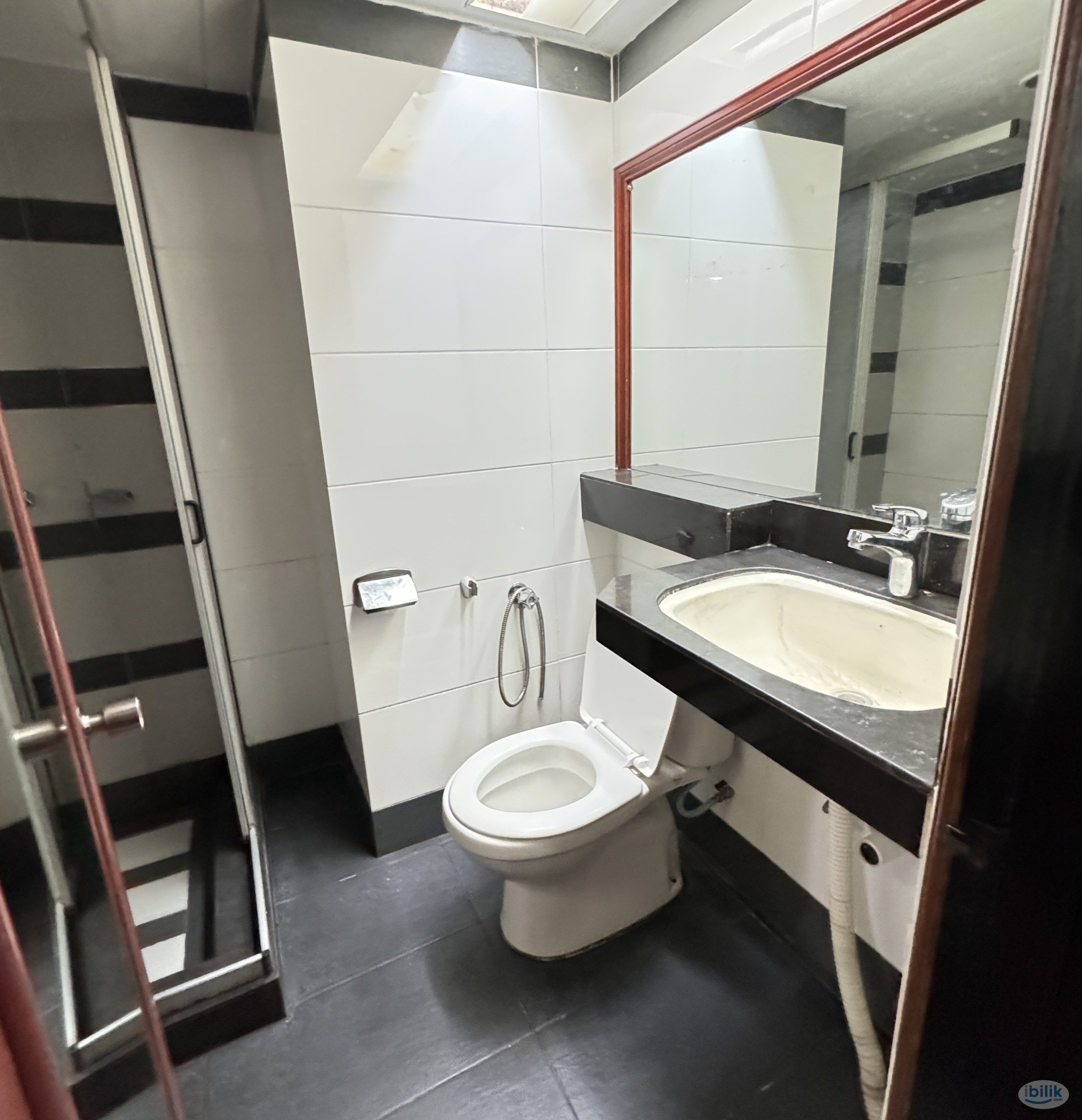 Cozy KL City View 🏙️ 3 mins walk to Monorail Chow Kit🚆Co Living Hotel Unit Nearby HKL, UUM KL, Plaza GM & Hospital Tunku - Image 4