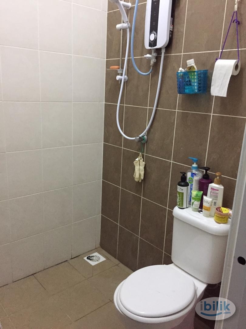 Middle Room at Maple Residence, Butterworth - Image 4