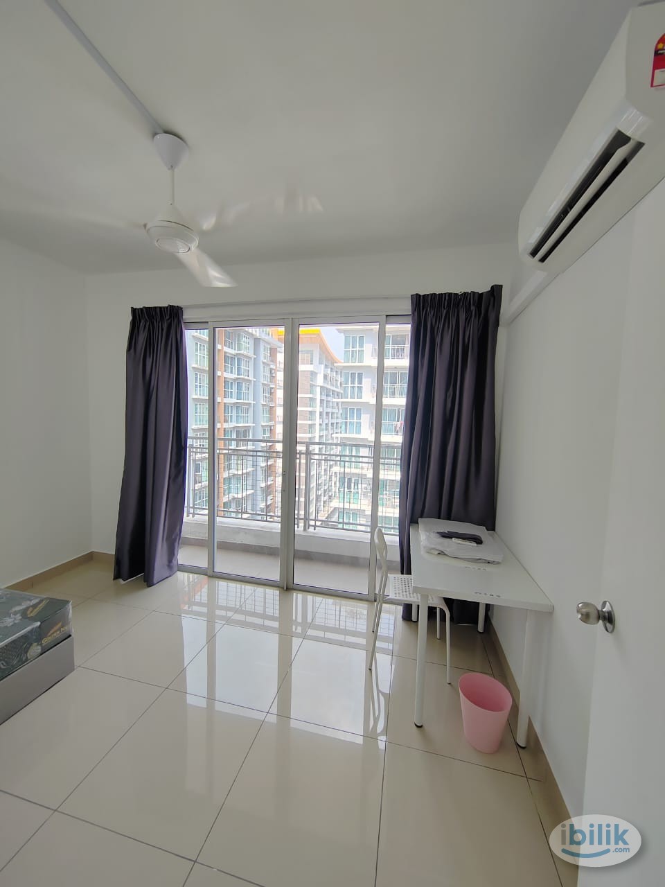 [PRIVATE BALCONY] Medium Room at Pacific Place, Ara Damansara - Image 1