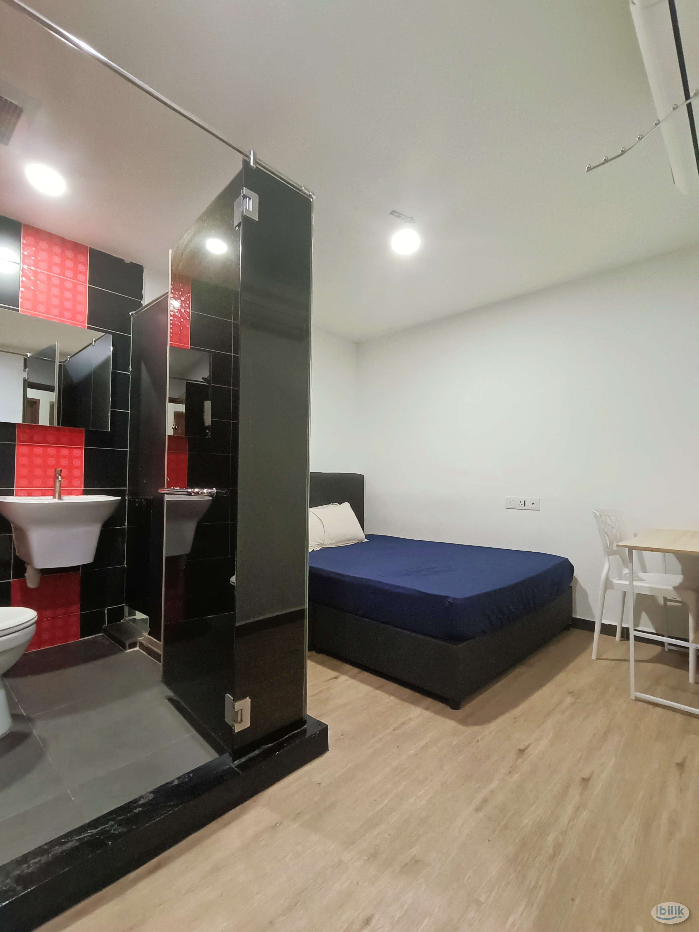 WALKING DISTANCE TO LRT KELANA JAYA🚶‍♀️🚶‍♀️super CONFORM😍😍 room in SS4 Kelana Jaya - Image 2