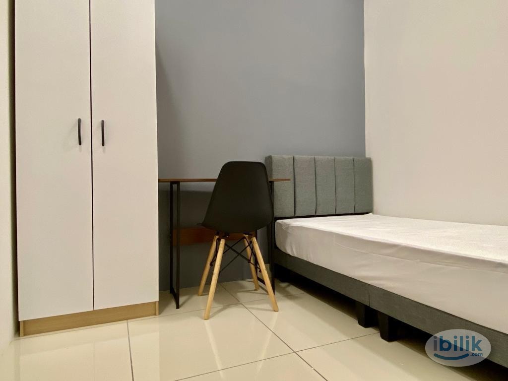 Single Room Female Unit at Pacific Star, Petaling Jaya - Image 2