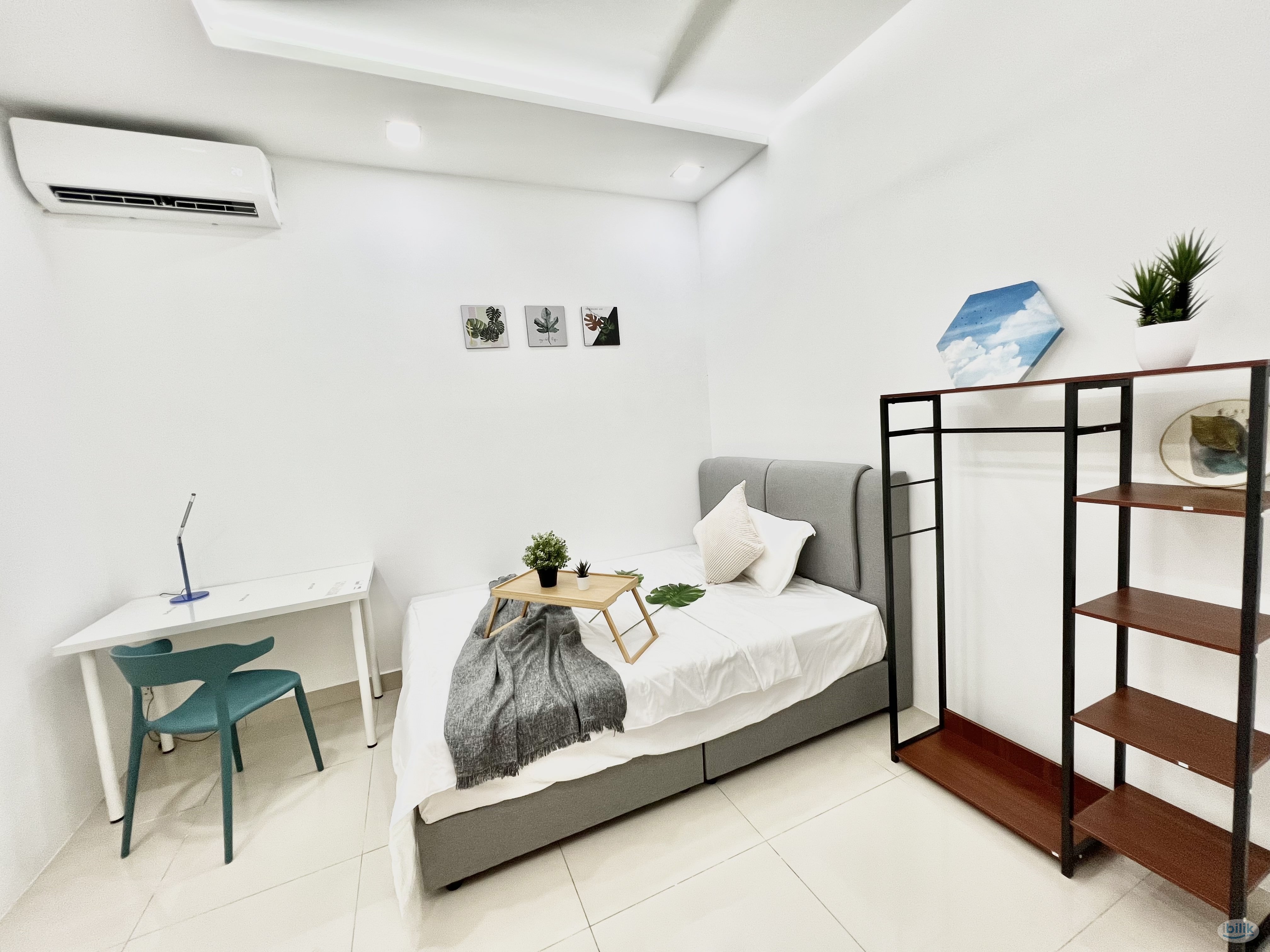 🏡☘️ Middle Bedroom Room For Rent SETIA ALAM✨DIRECT OWNER✨😍 - Image 1