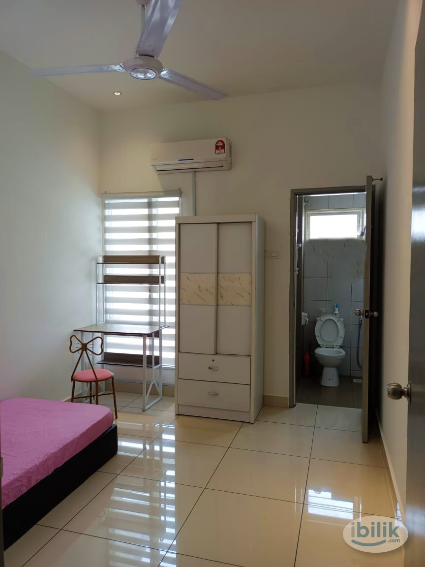 Single Room have Fully Furniture & Included Utility Bill & Unifi for Rent in Bandar Botanic Gated Guarded House - Image 1