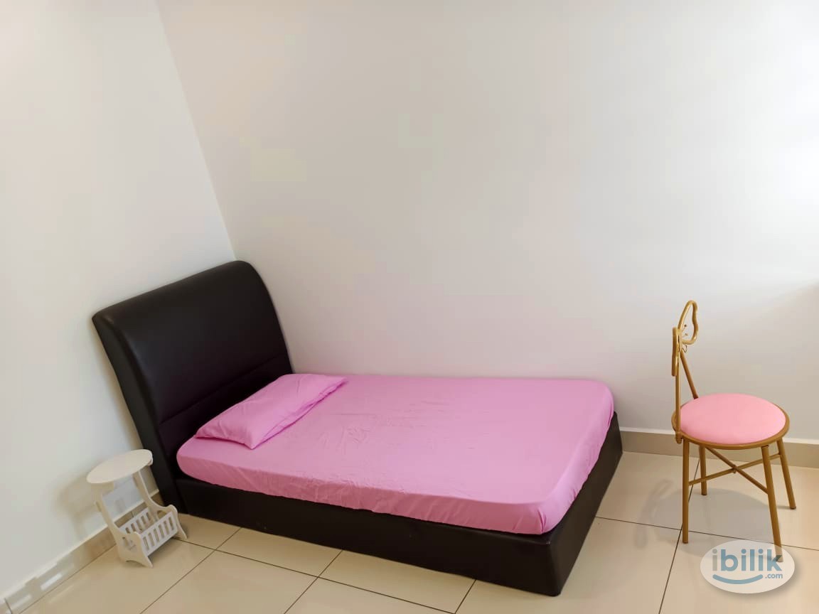 Single Room have Fully Furniture & Included Utility Bill & Unifi for Rent in Bandar Botanic Gated Guarded House - Image 3