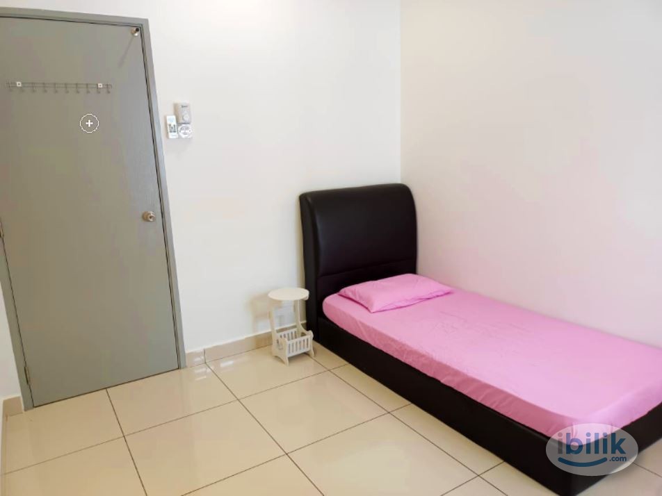 Single Room have Fully Furniture & Included Utility Bill & Unifi for Rent in Bandar Botanic Gated Guarded House - Image 4