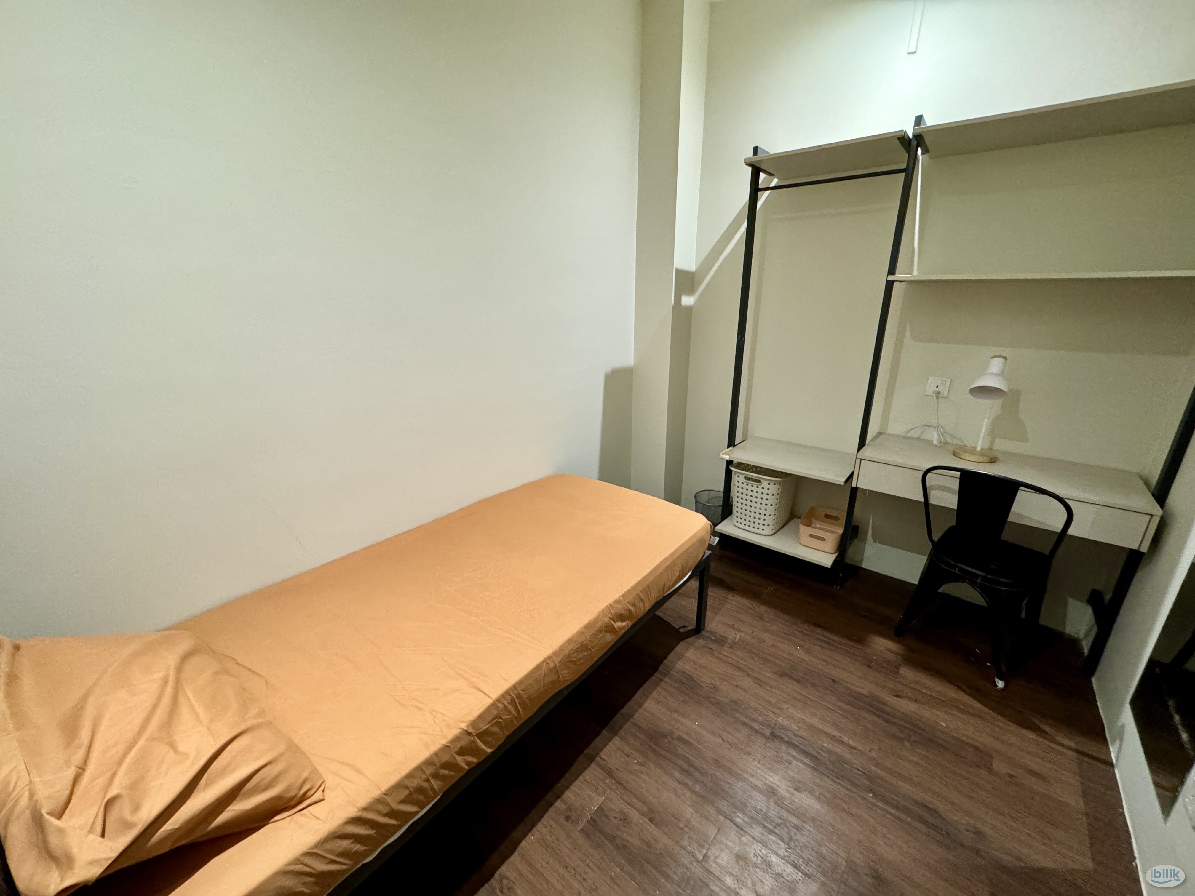 💥💥Early Bird Promotion 💥💥ALL FEMALE 🚺 Single Room with Aircond 🚄 8 mins walk to LRT USJ 21 & Main Place Mall USJ 21 - Image 1