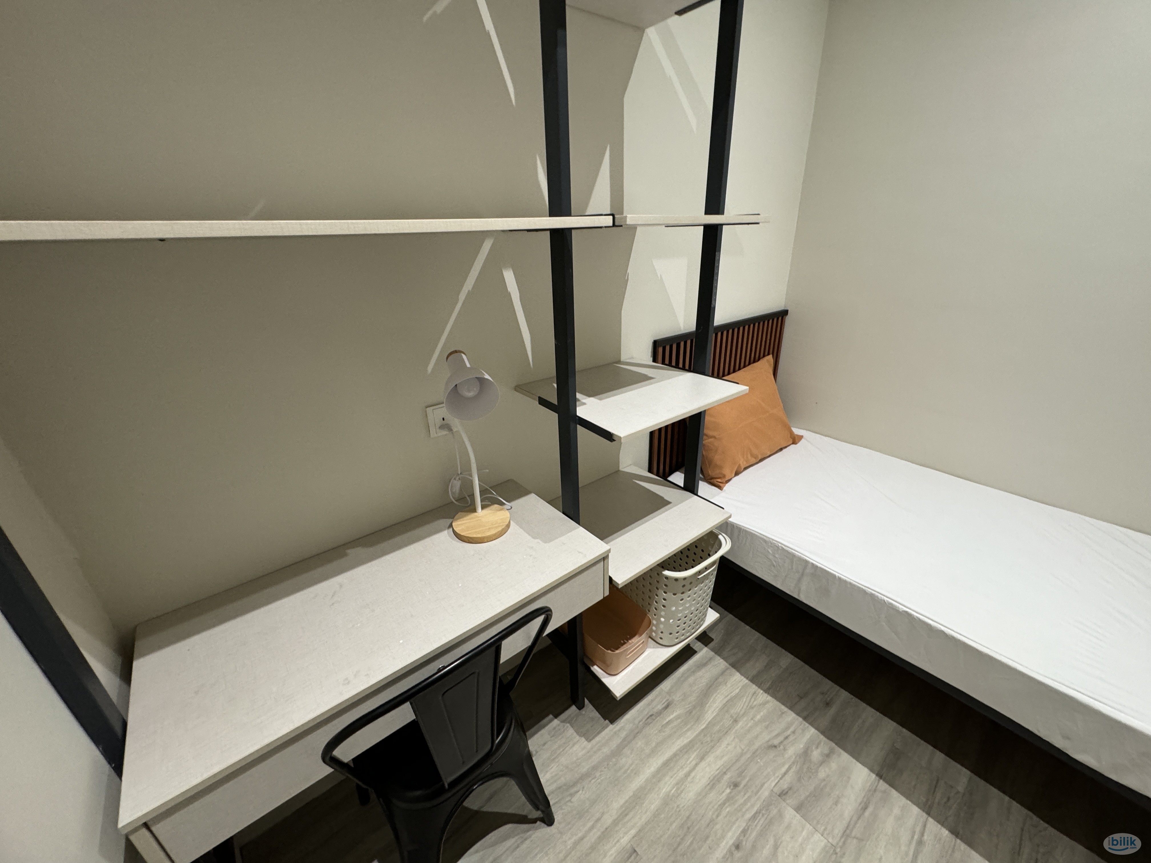 💥💥Early Bird Promotion 💥💥ALL FEMALE 🚺 Single Room with Aircond 🚄 8 mins walk to LRT USJ 21 & Main Place Mall USJ 21 - Image 2