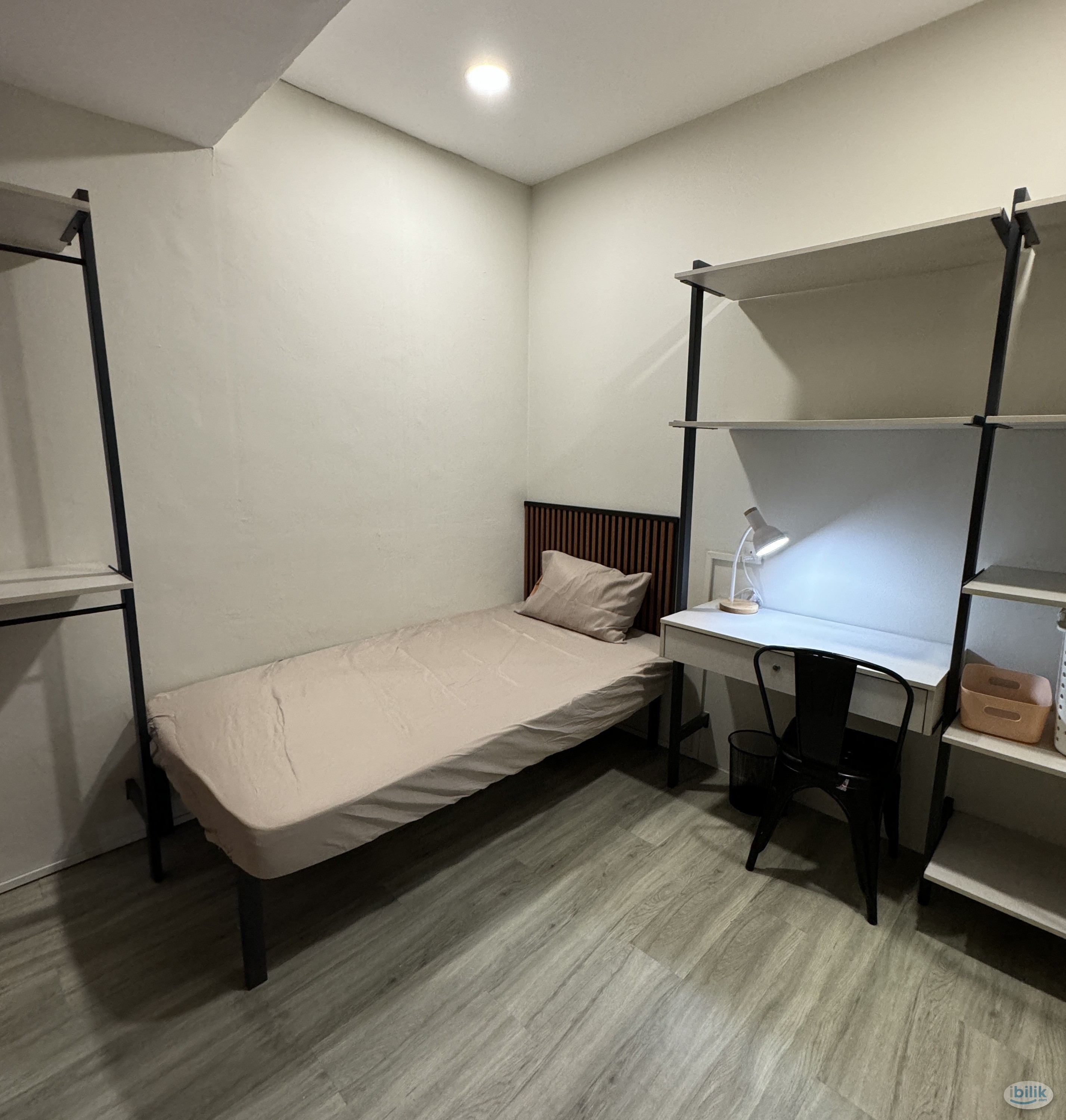 NEW All Female🚺 Co Living Unit @ Subang Jaya 🚄 Nearby LRT USJ 21 & Main Place Mall 💥 Direct Route to KLCC and KL Sentral - Image 1