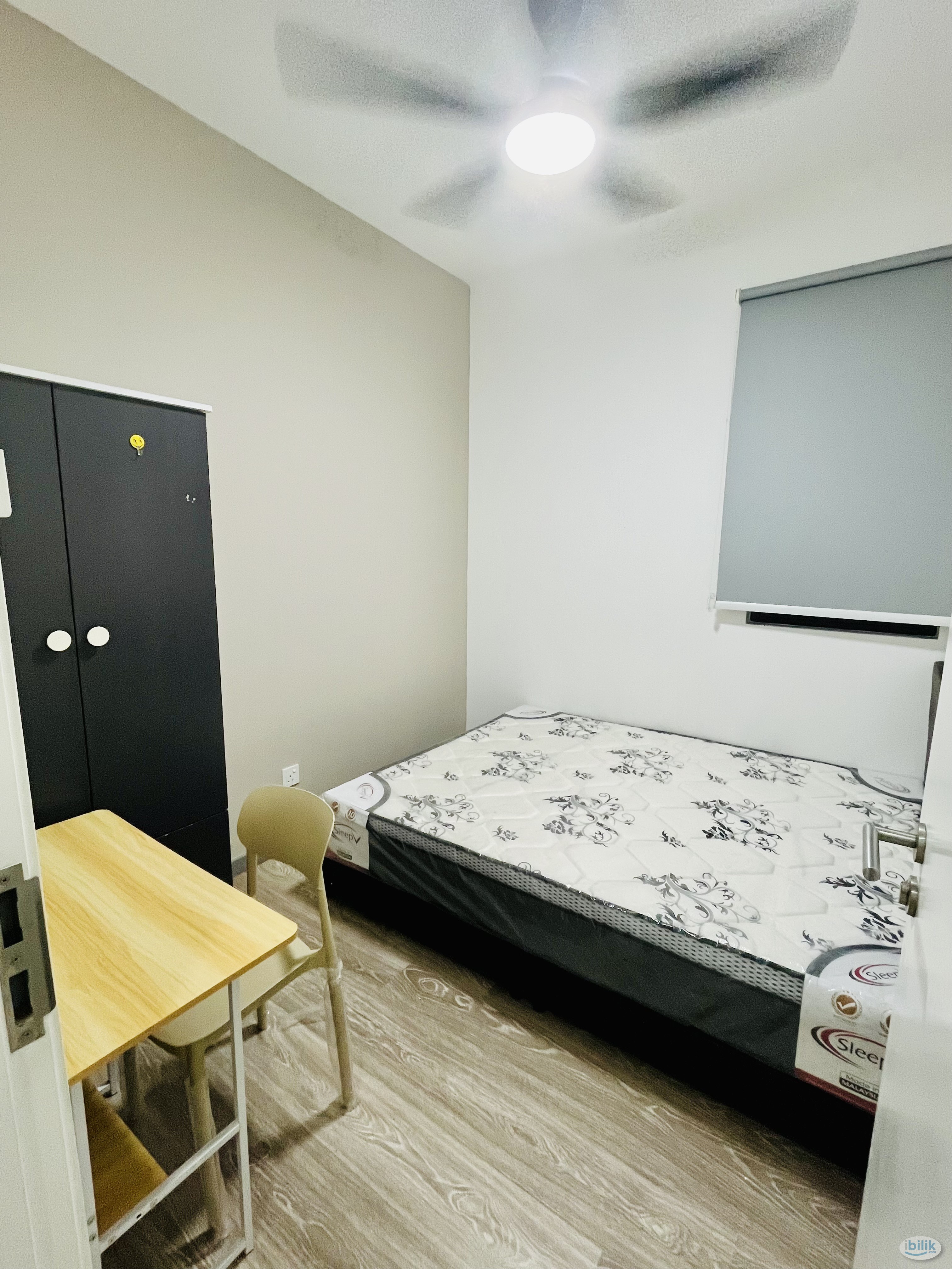 Tranquil Middle Room at United Point Residence, Kepong - Image 1