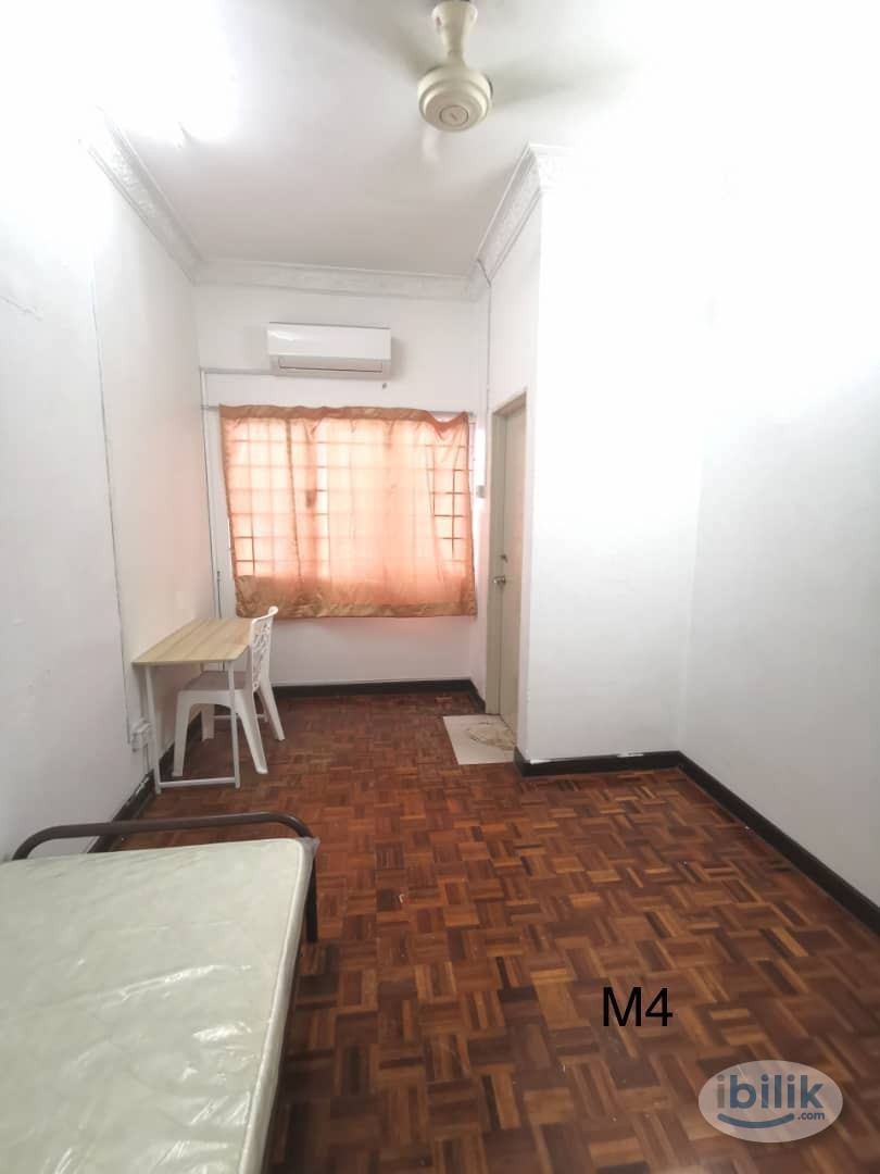 Middle Room For Rent at Taman SEA, Petaling Jaya - Image 3