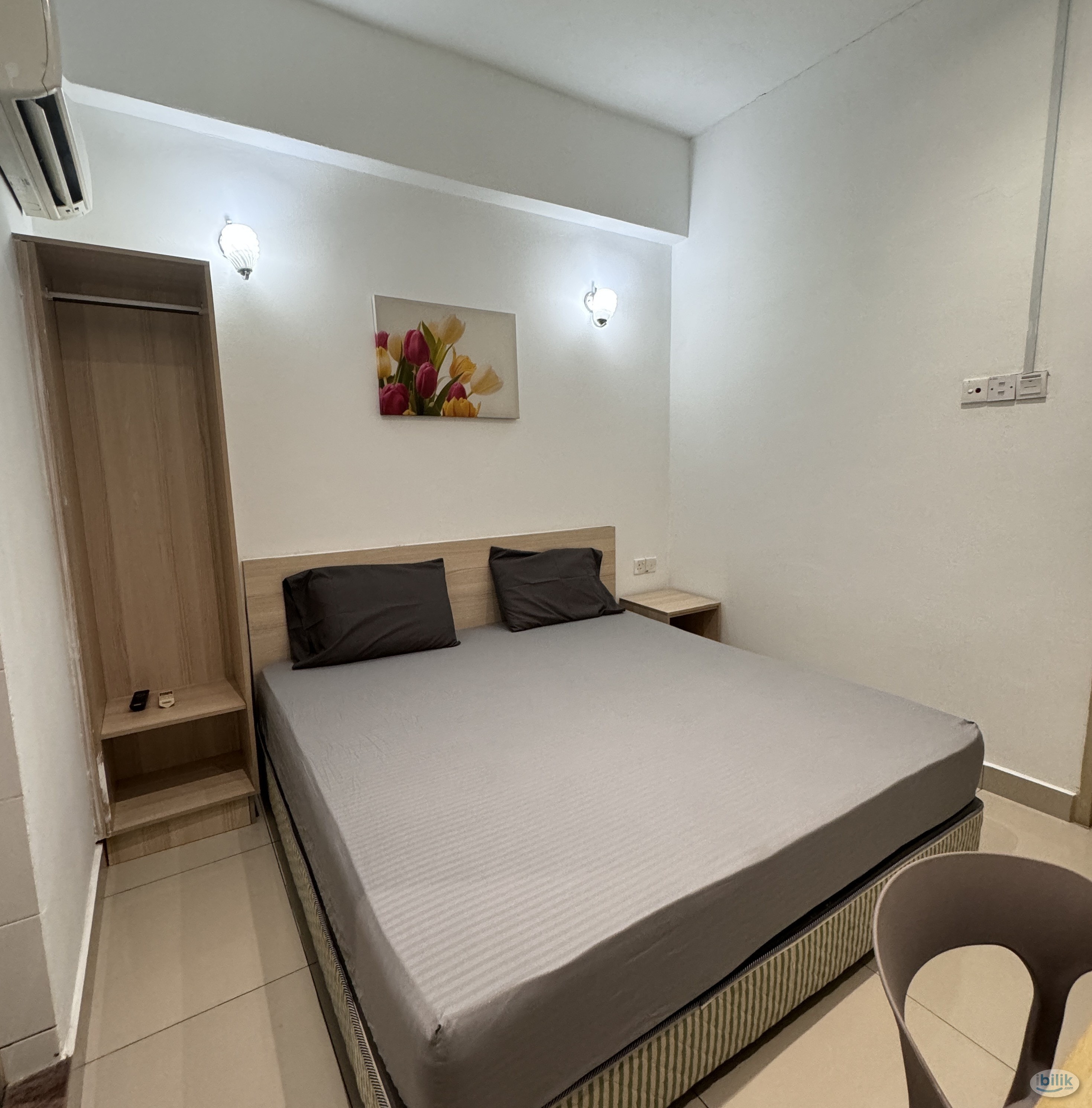 3Mins 🚶 to Atria Mall 🔥 Master Room with Private Toilet at Atria, Damansara Jaya - Image 1