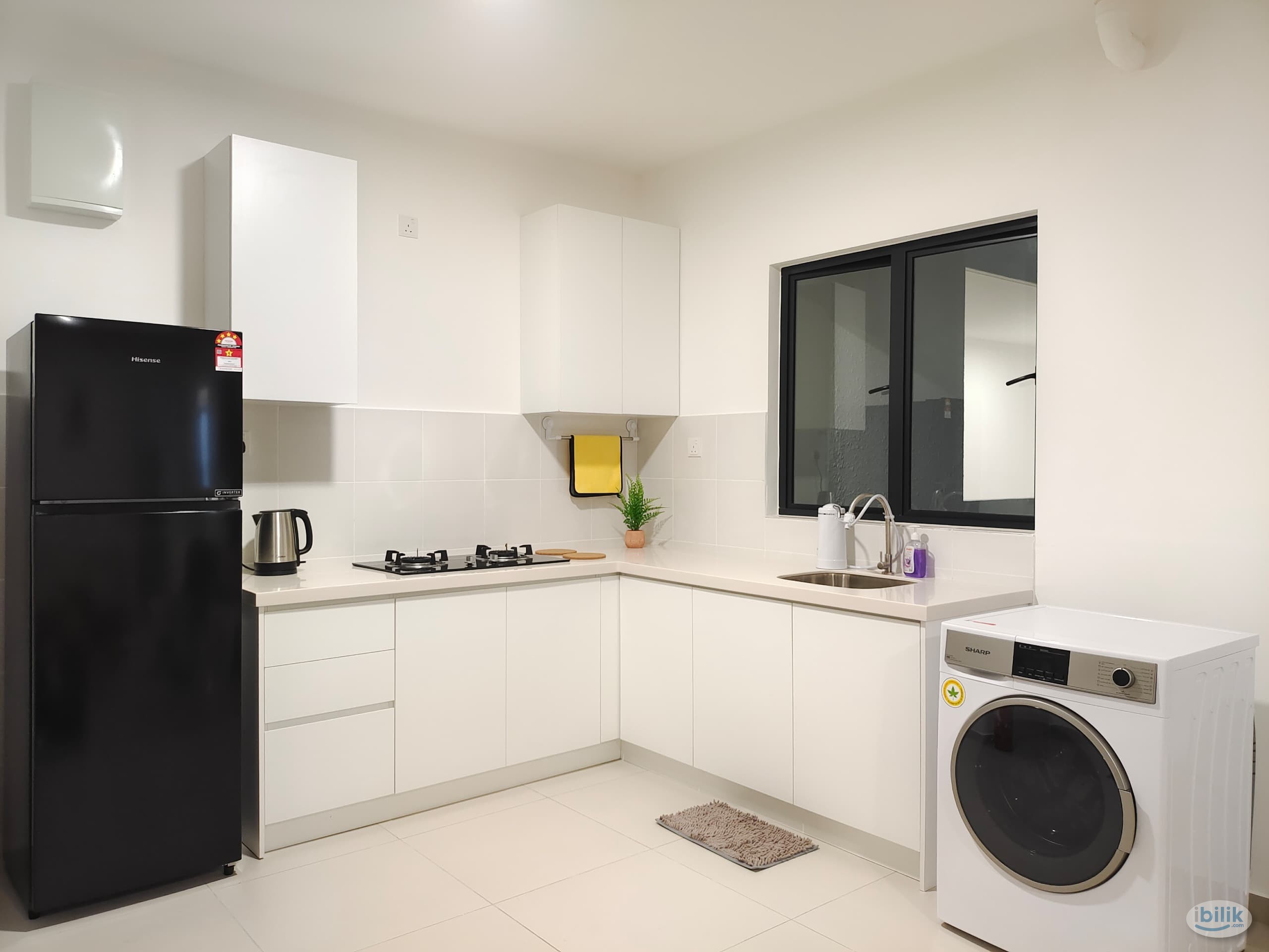 Duduk Seruang Medium Room For Rent Telok Panglima Garang - Image 4
