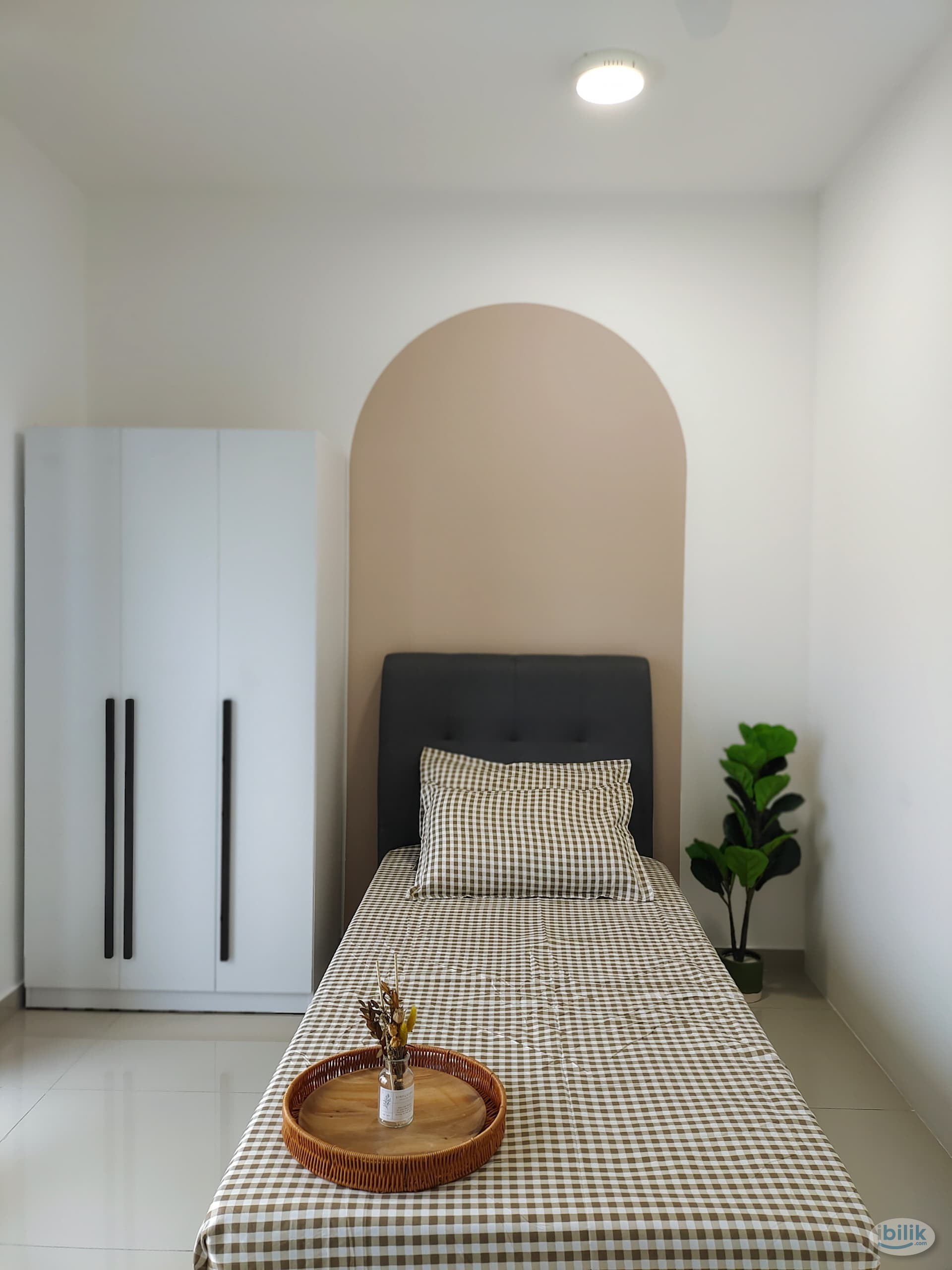 Duduk Seruang Single Room For Rent Telok Panglima Garang - Image 1