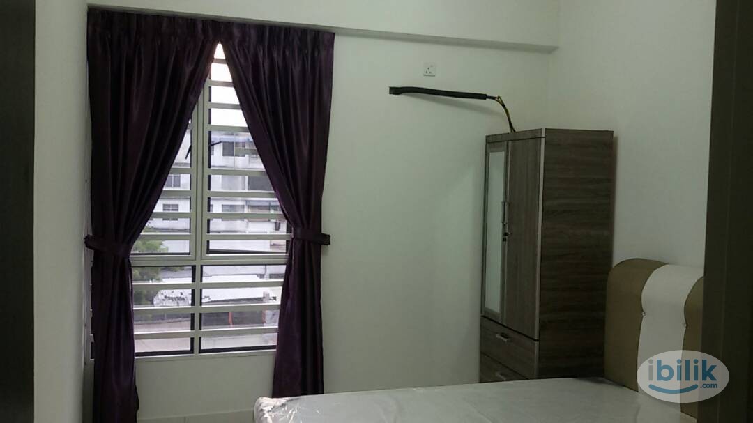 Middle Room at Butterworth, Seberang Perai - Image 2