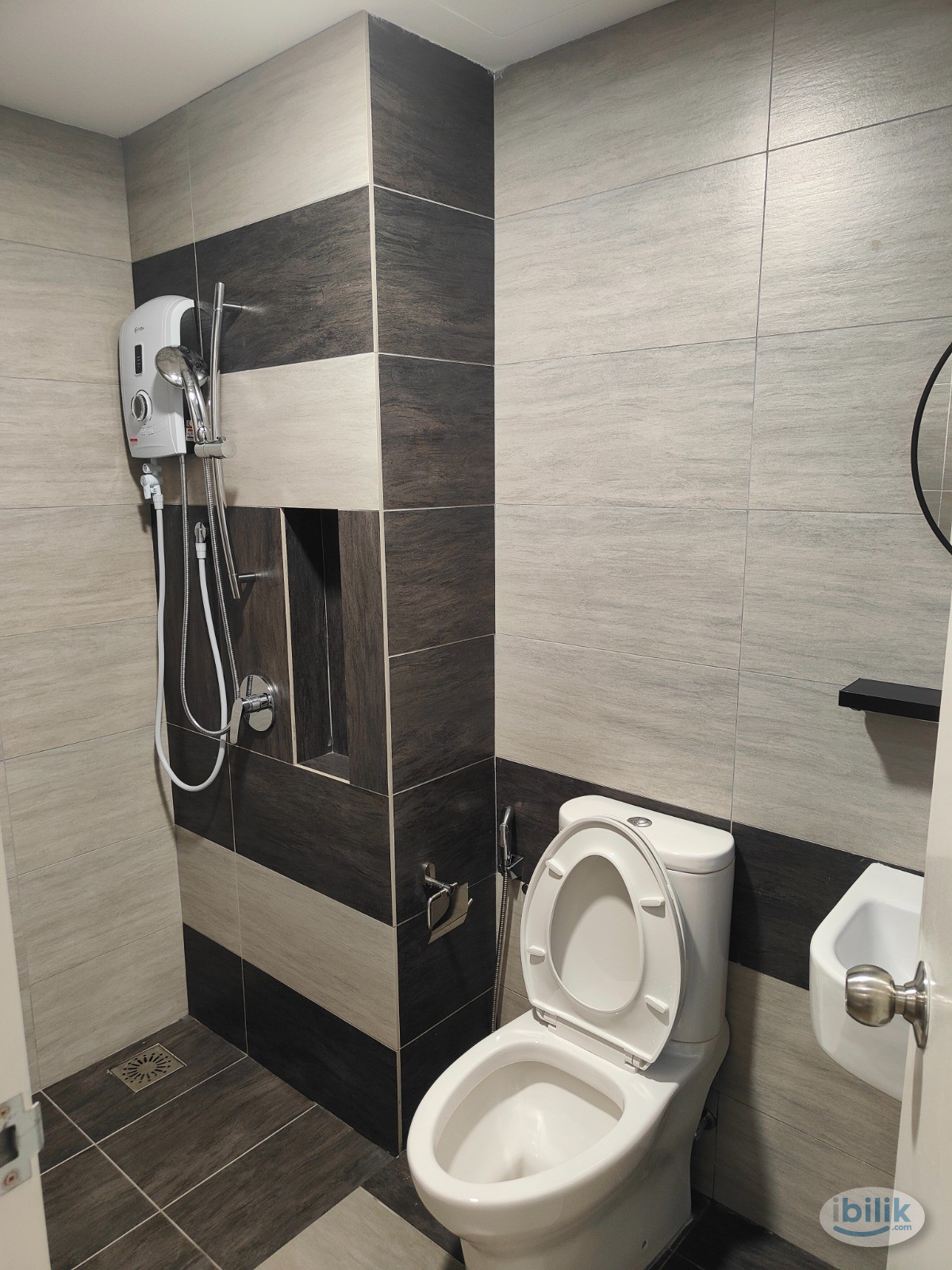 Fully Furnished Master Room at Aster Residence - Direct to MRT- KL CIty Centre - Image 2