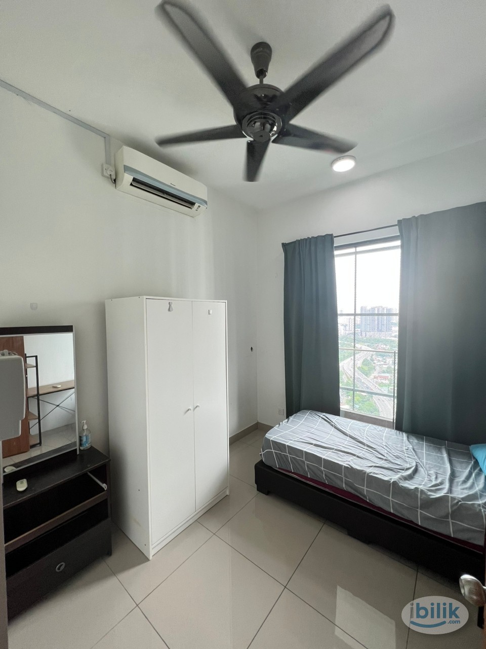 Middle Room at Citizen, Old Klang Road - Image 1