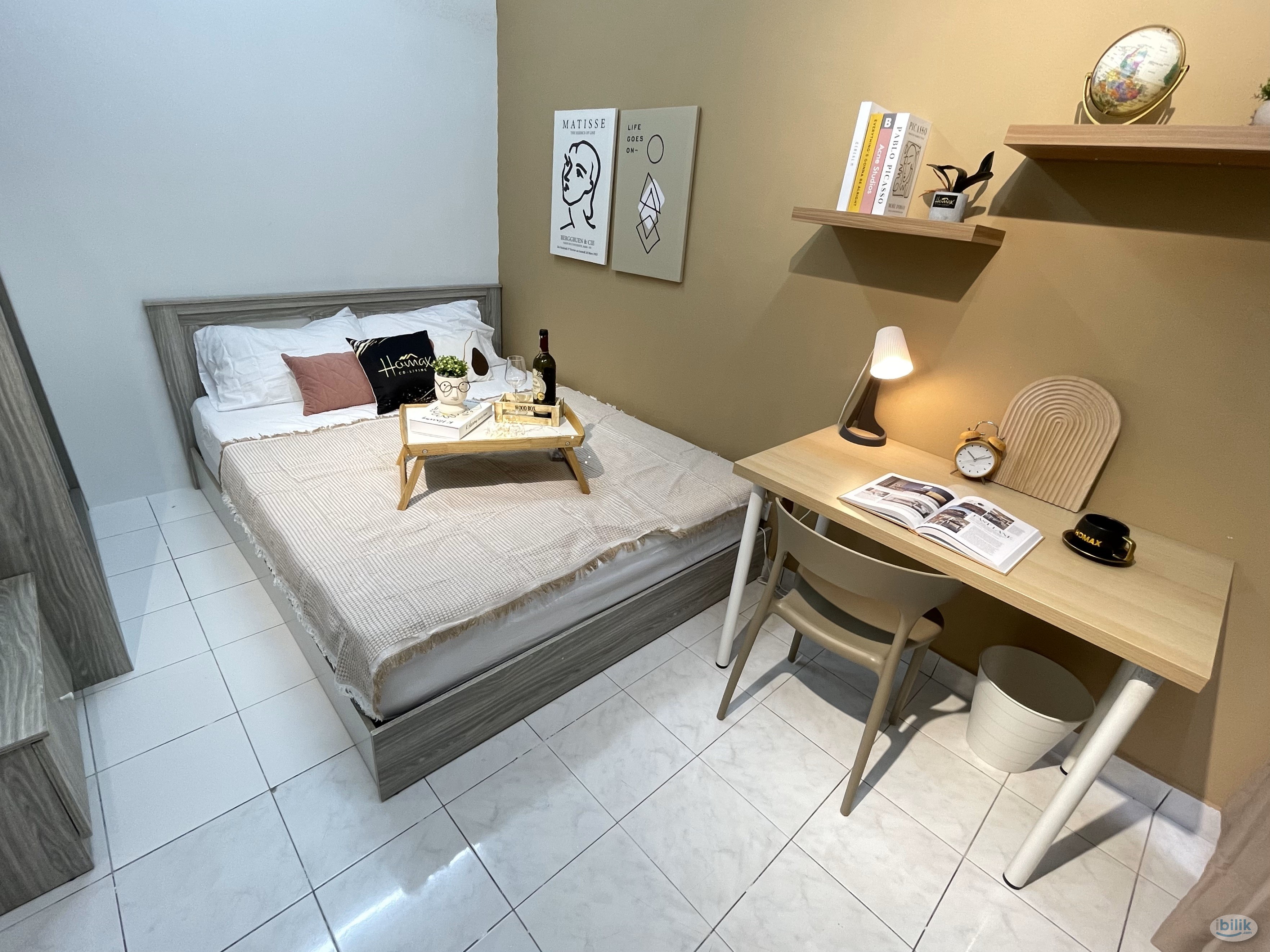Wau Nice  Balcony Middle Room Mix Gender @ Pelangi Damansara Near MRT SBK08 Mutiara Damansara - Image 1