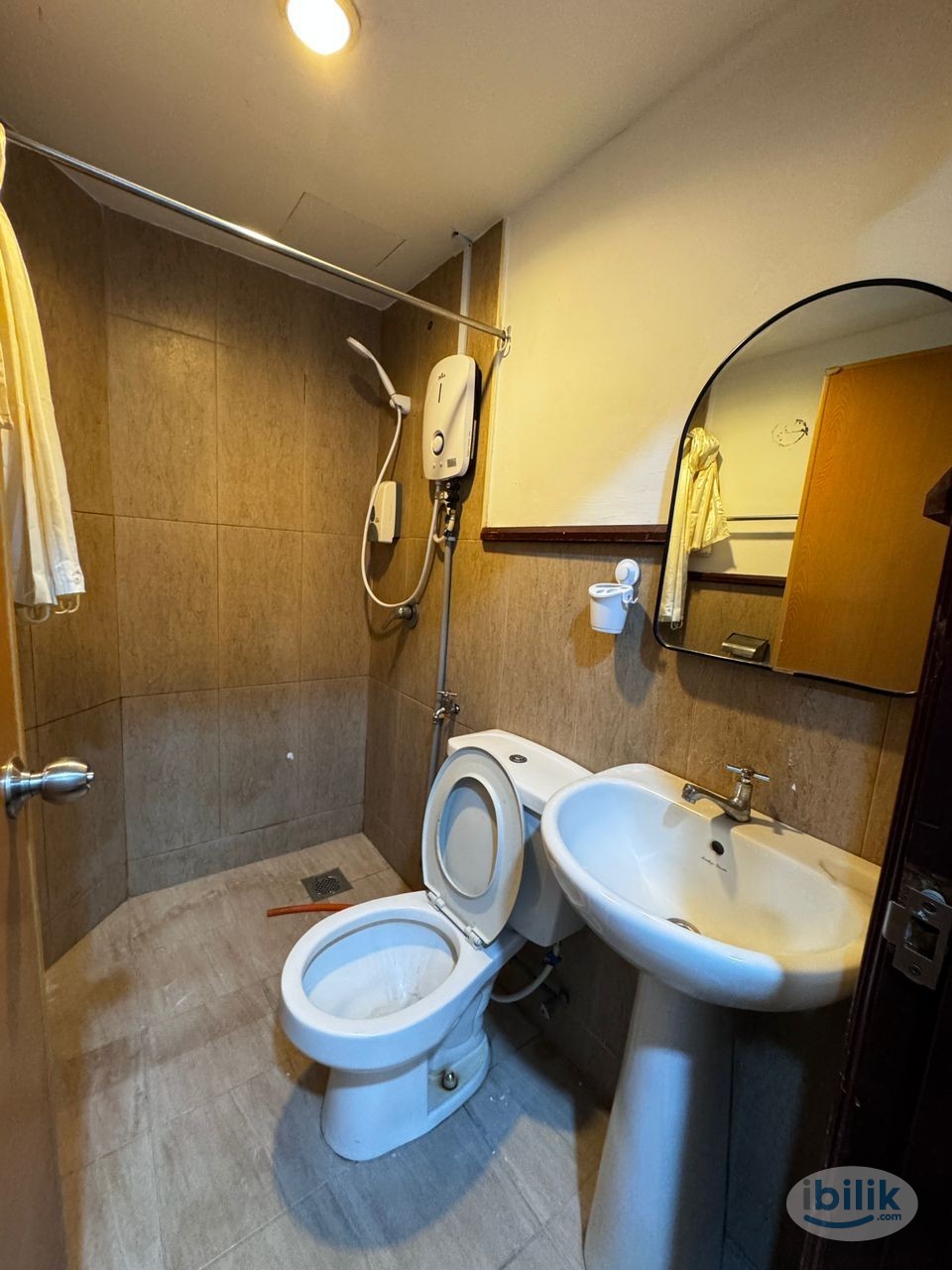 🚩Master Room at Bandar Puchong Jaya🚩ZERO DEPOSIT APPLY😍MOVE IN IMMEDIATE MOVE IN😎LOWER PRICE🥰FAST SERVICE AND FAST REPLY - Image 5