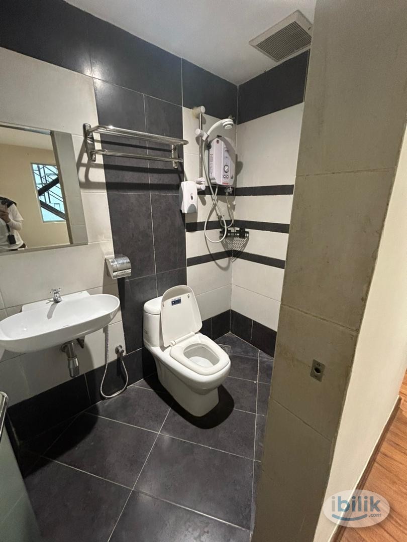 Masteroom nearby Centre i-City 😍❗️With Zero deposit😍❗️Move in immediately ❗️Privte bathroom 🔥 - Image 2