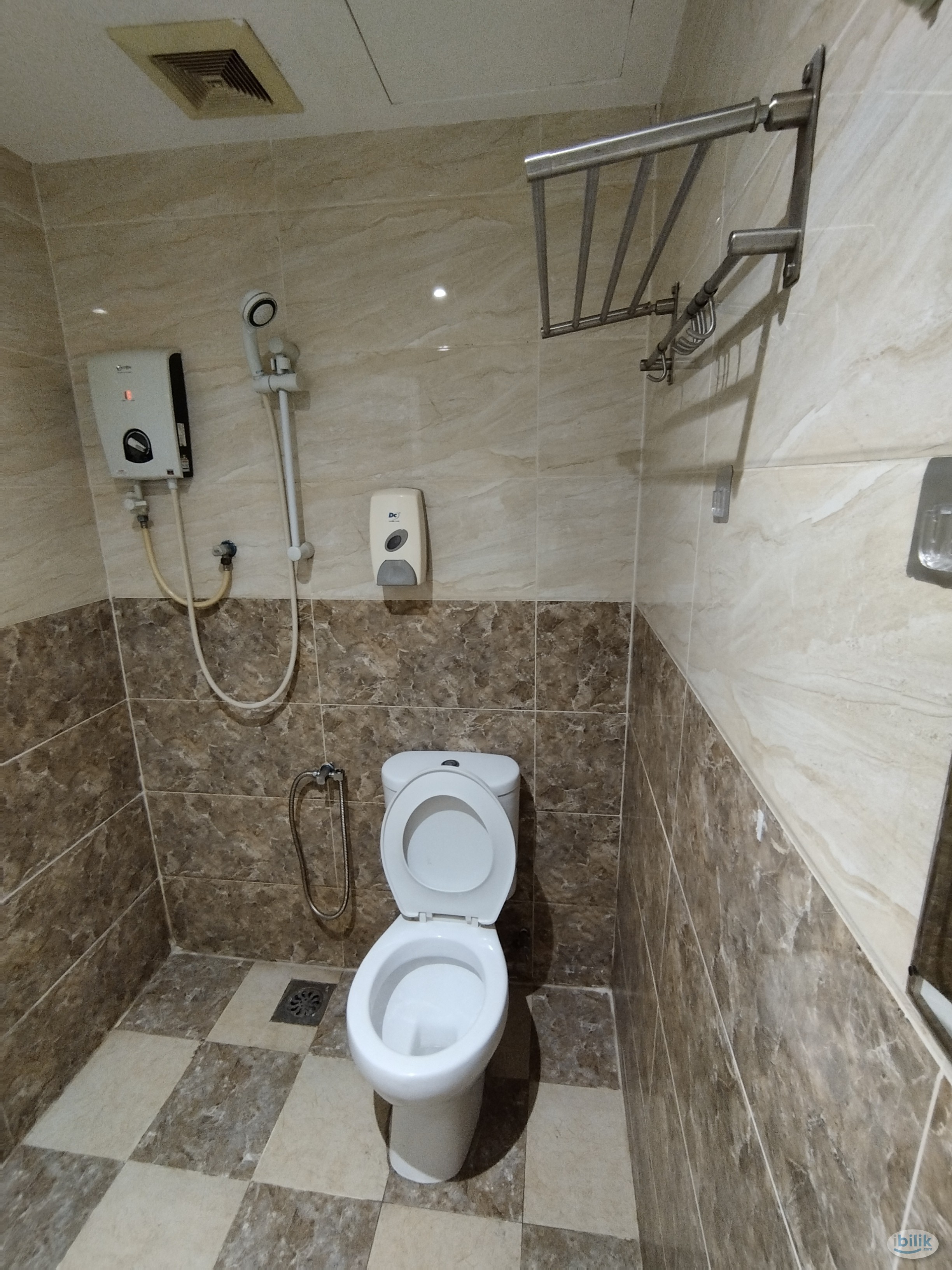 Working at Sunway????‼✨ Master Room For Rent in PJS8 at Bandar Sunway Near Universities in Bandar Suwany - Image 1
