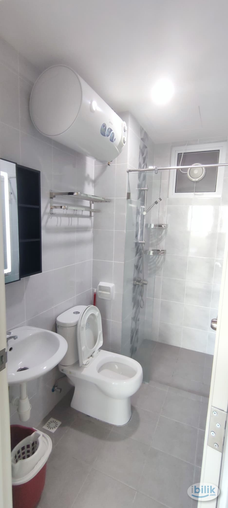 Big Room Fully Furnished - Image 4