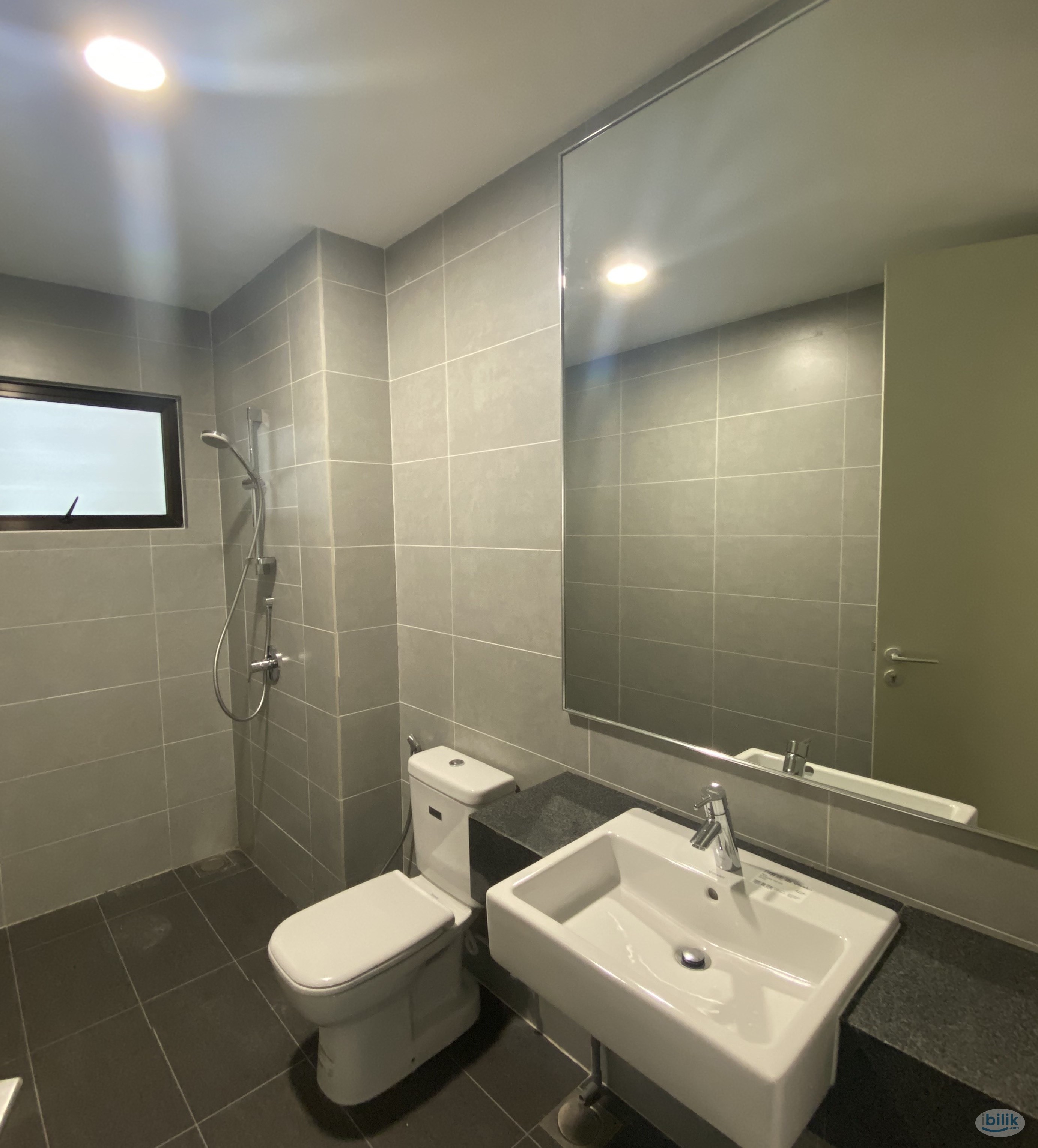 Master Room at Residensi Ledang @ East Ledang, Iskandar Puteri - Image 3