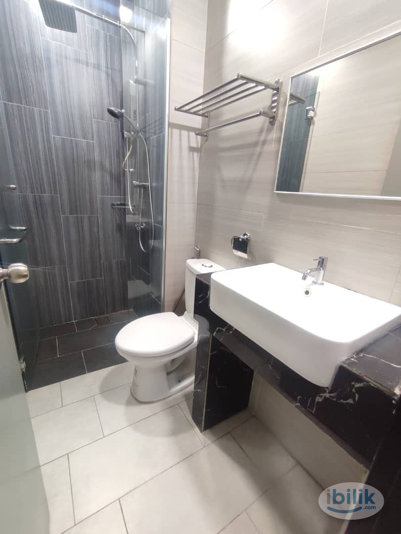 🚝5 min to LRT PUDU🚝❗ 10 min to IKEA🔥Private Room with Attached Bathroom 🔥 Move in IMMEDIATELY ‼️  Airbnb style Concept🔥 - Image 1