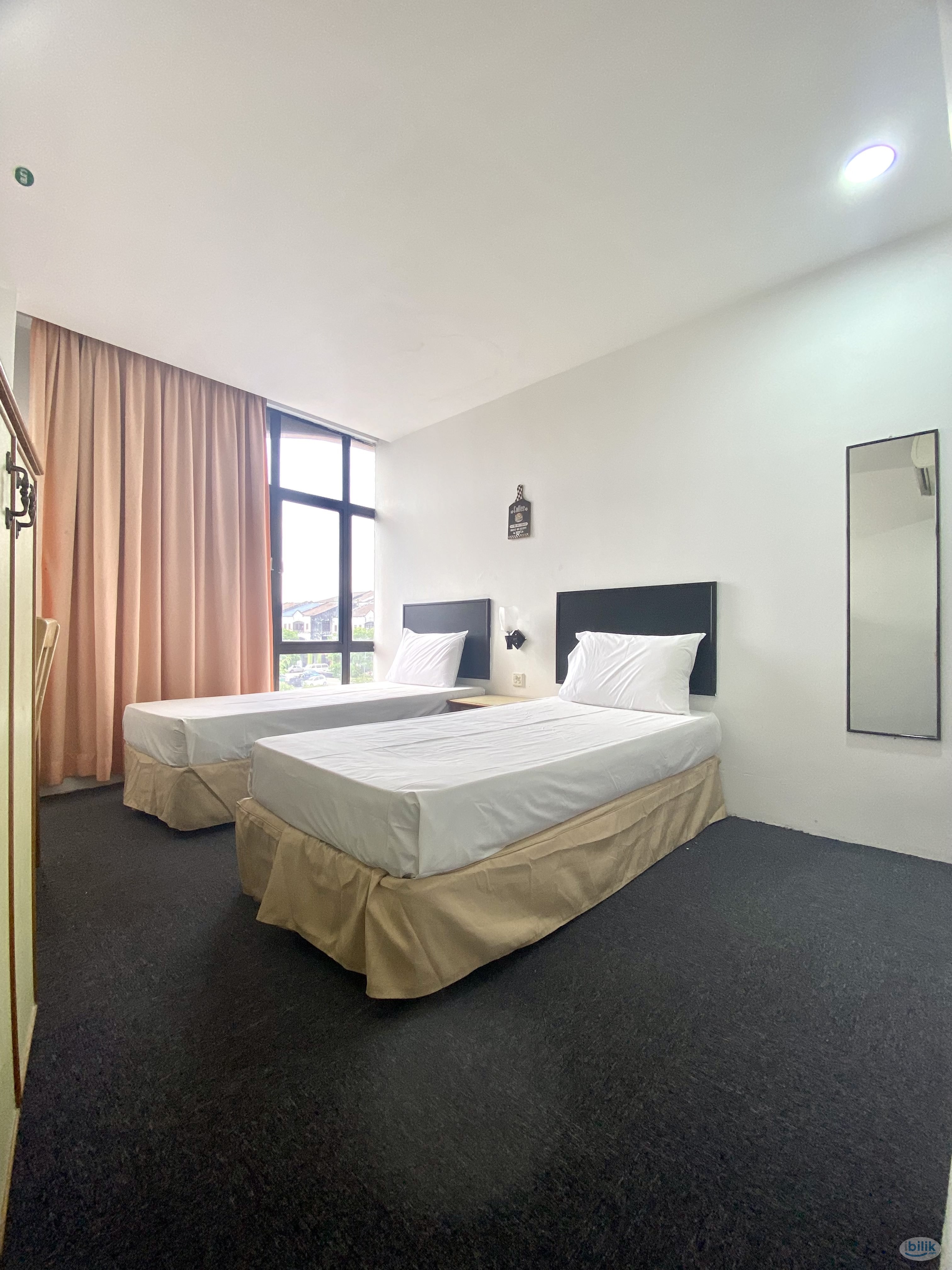 😲 [ NEW CONCEPT STYLE ‼️‼️ ] CoLiving Master Room for RENT at Desa Subang Permai 🎈🎈 - Image 1