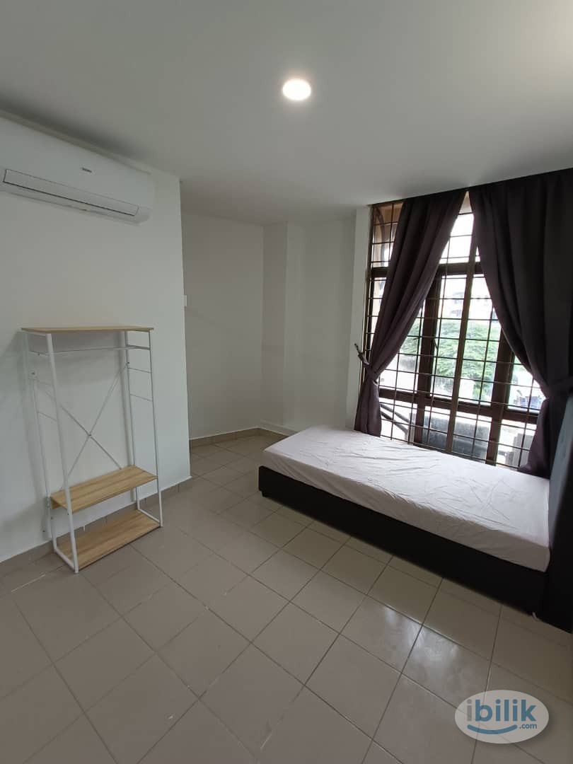 😍PRIVATE HOTEL STYLE COZY MASTER-BEDROOM WITH 🛁🚿PRIVATE BATHROOM 🌈💰ZERO DEPOSI💰T - Image 1