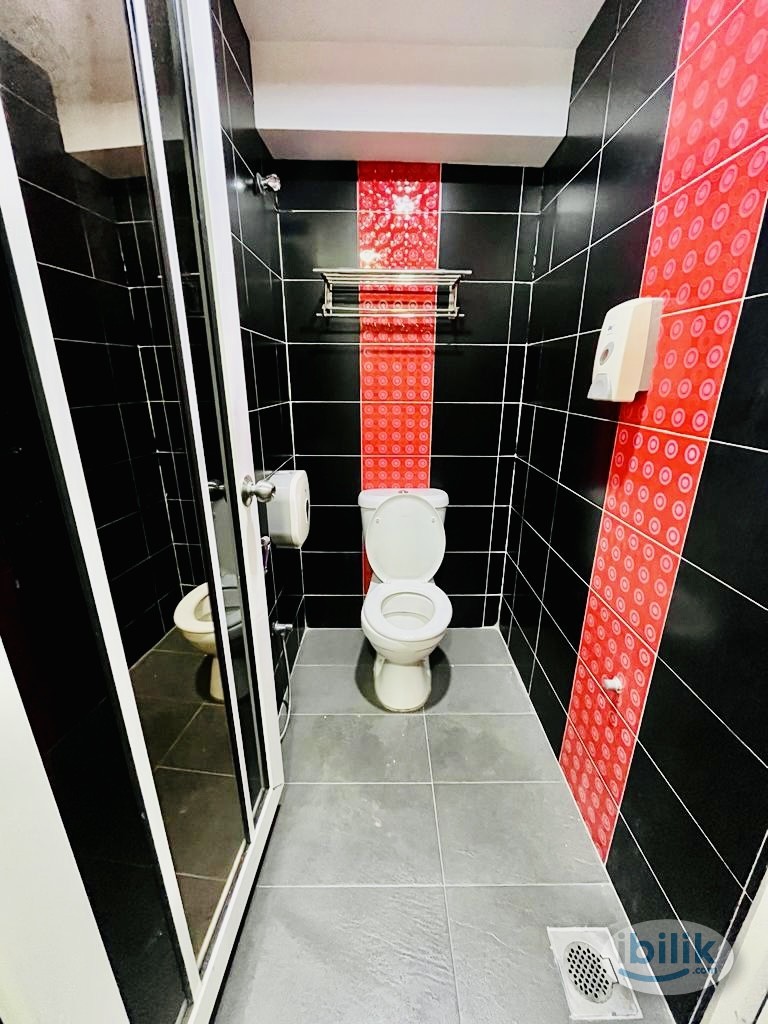 Co Living Hotel Room For Long Term Rent at Kelana Jaya, walking distance to Kelana Jaya LRT Station - Image 1