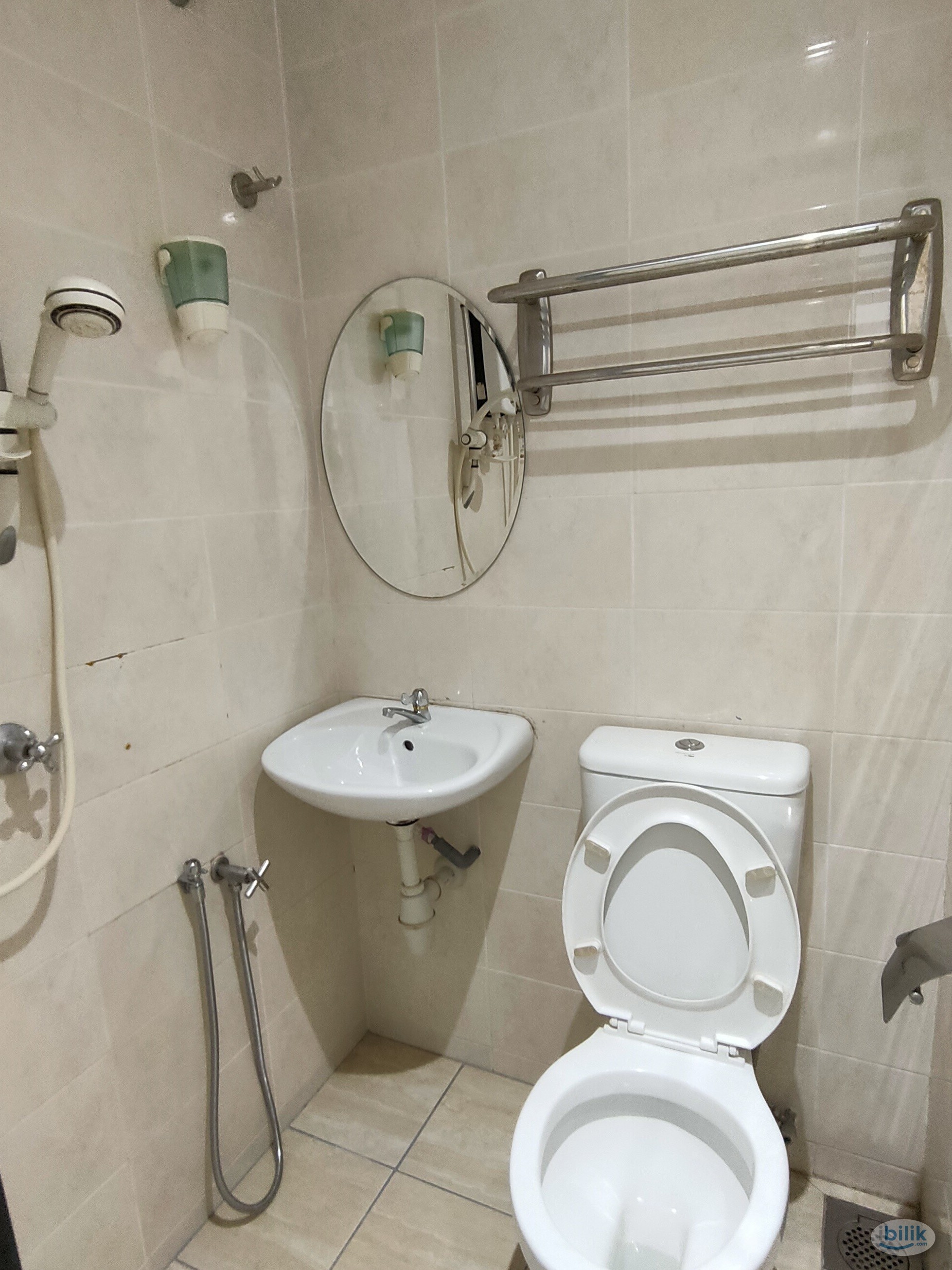 Bilik Sewa near IKEA Damansara 🚂 attach Private Toilet at Damansara Perdana - Image 2