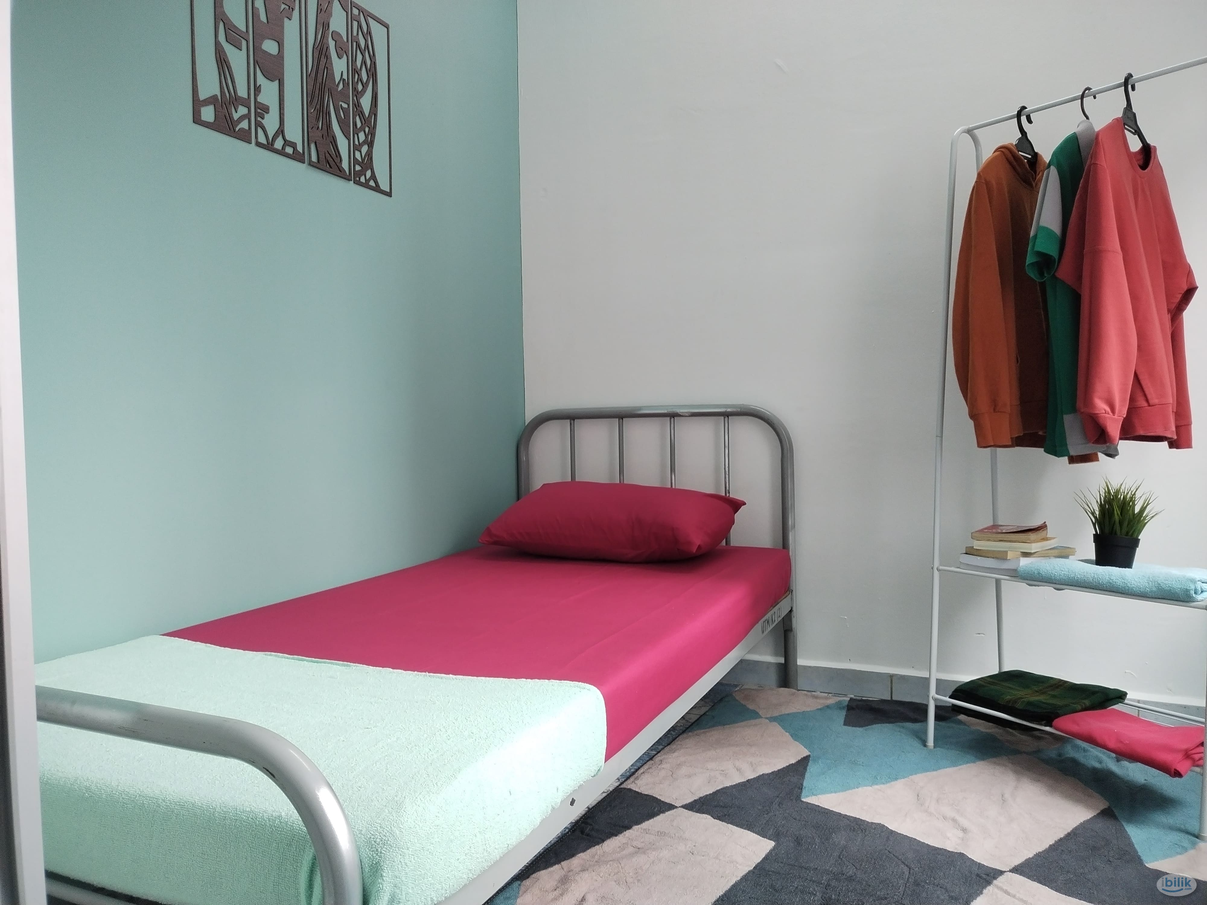 Single Room at Mentari Court 1, Bandar Sunway - Image 2