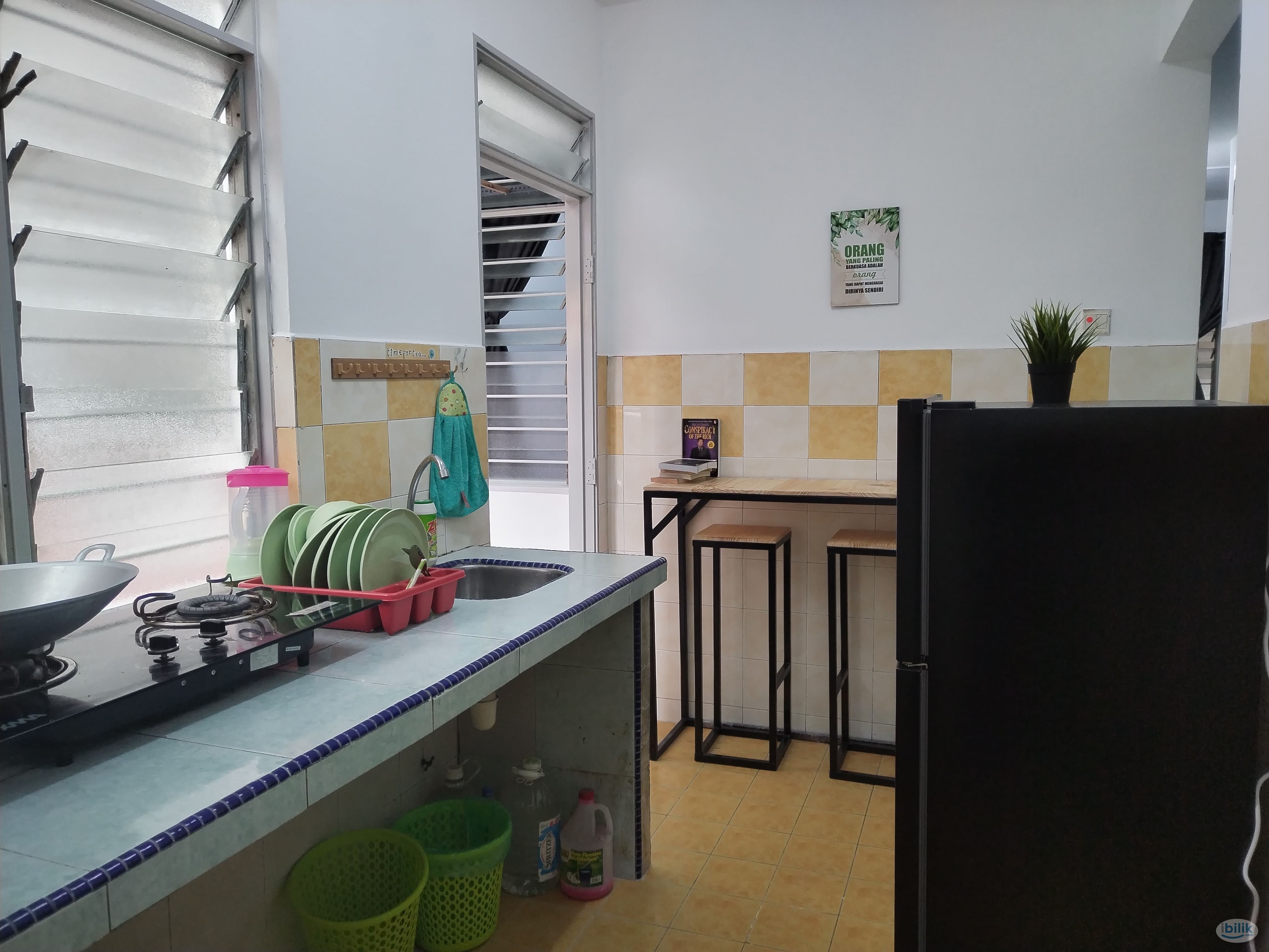Single Room at Mentari Court 1, Bandar Sunway - Image 3
