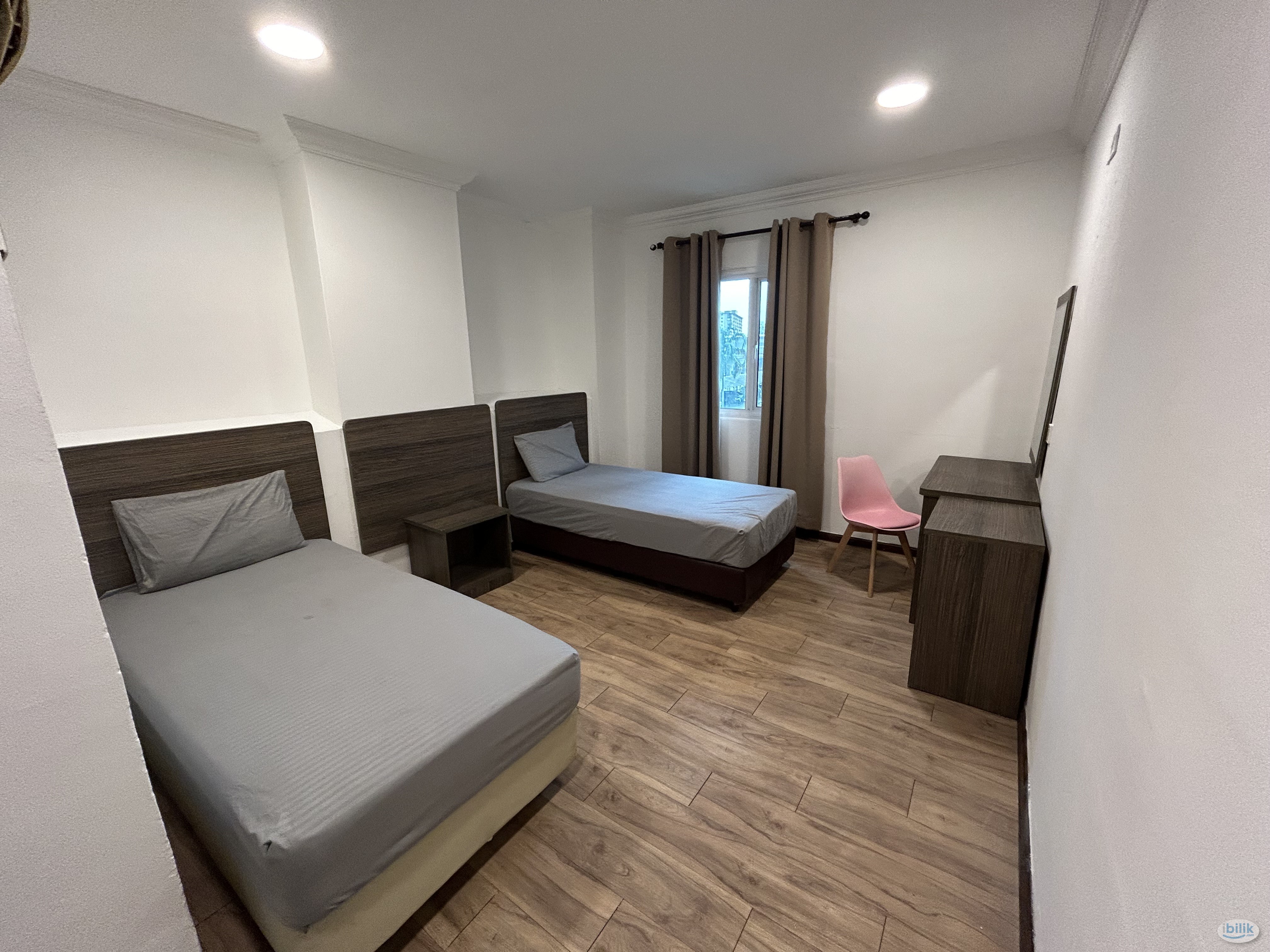 🔥Masteroom opposite LALAPORT🔥 0 DEPOSIT 🔥 Move in IMMEDIATELY ‼️ Private Room in @BUKIT BINTANG‼️🔥 - Image 1