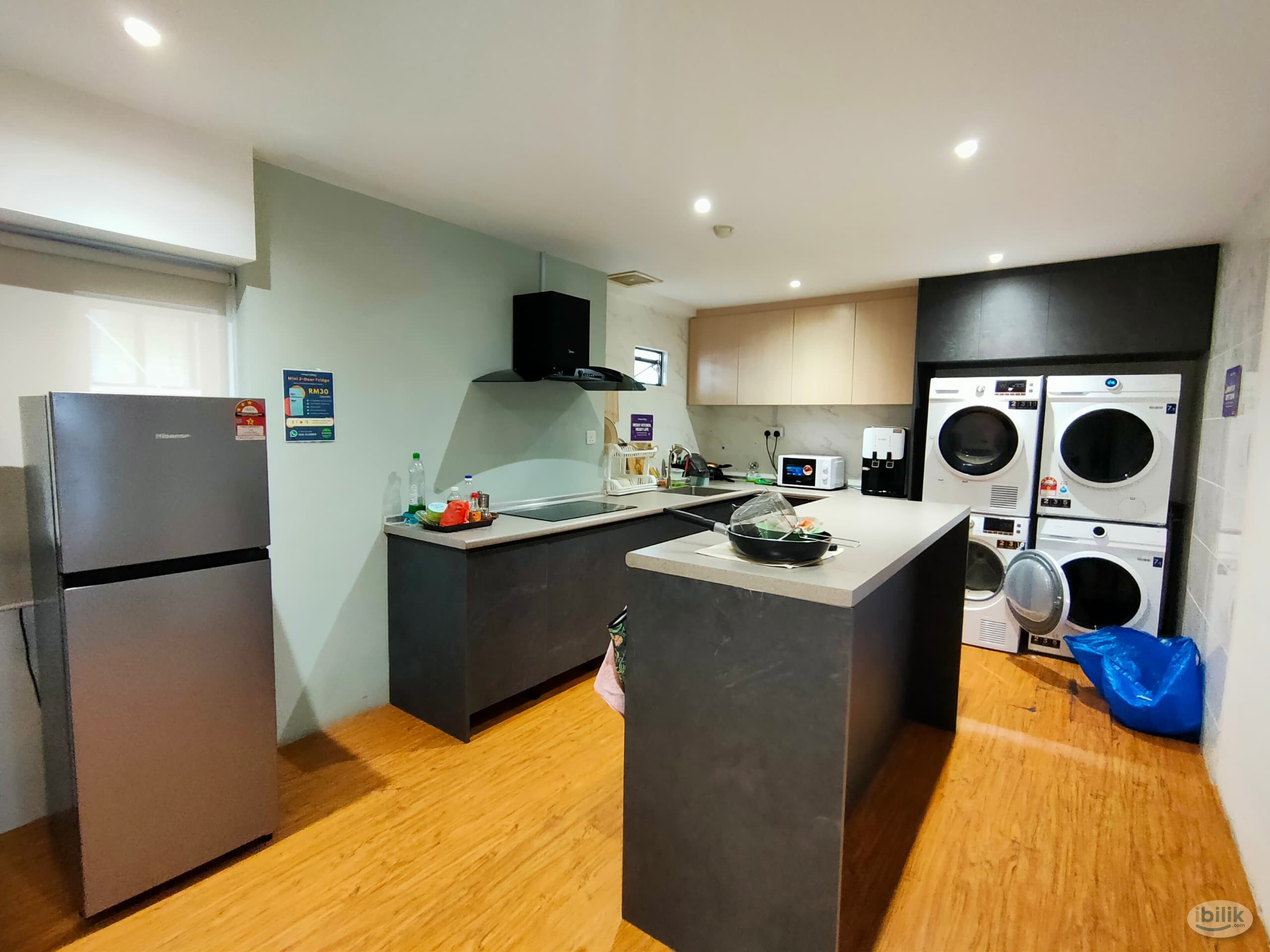 Zero Deposit !!!Middle Room at Damansara Perdana, Petaling Jaya - Image 3