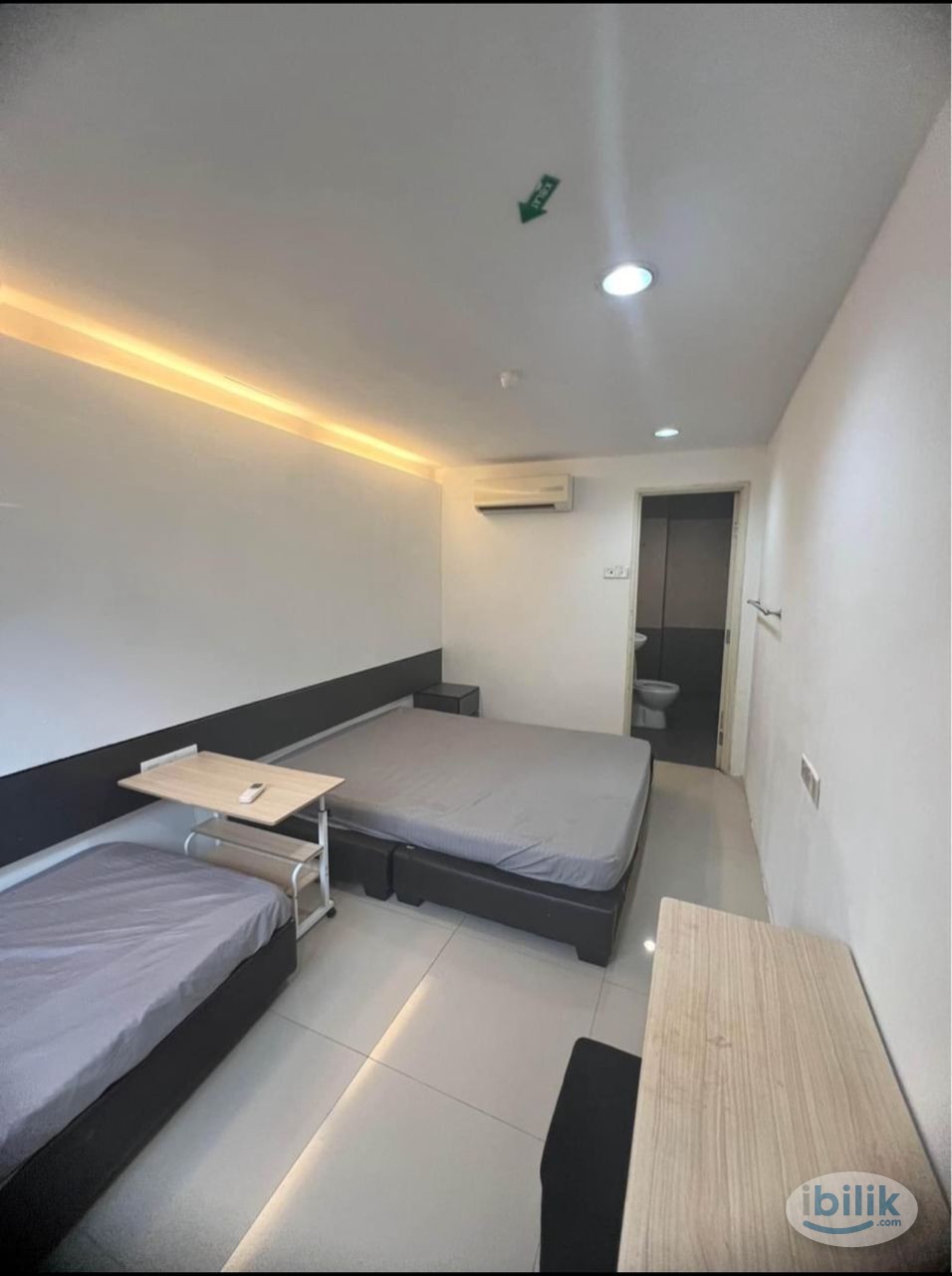 🔥Cozy Room For Rent At SS6 🔥WALKING DISTANCE🚶Giant Mall Kelana Jaya🚶Vision College🚶Paradigm mall🚶Unitar International Ac - Image 1