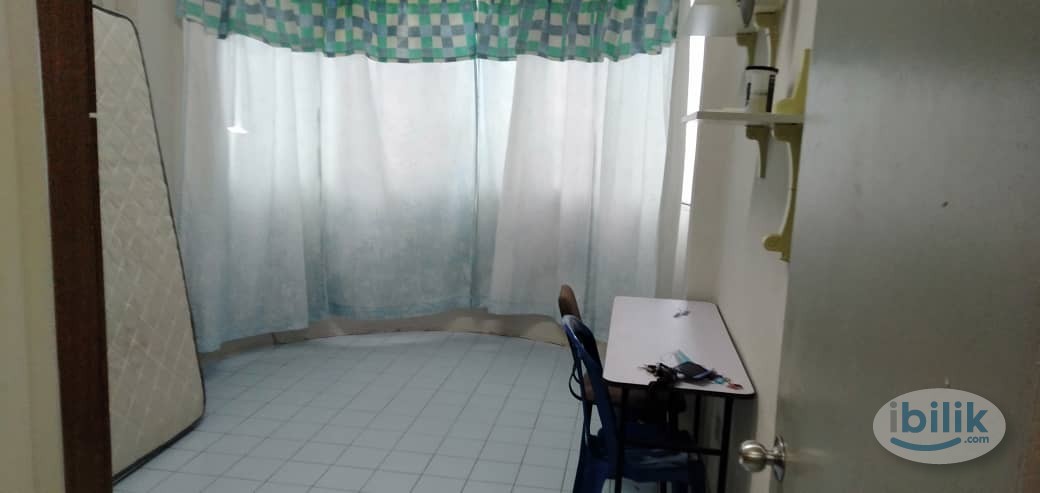 Master Room at Bayan Lepas, Penang - Image 4
