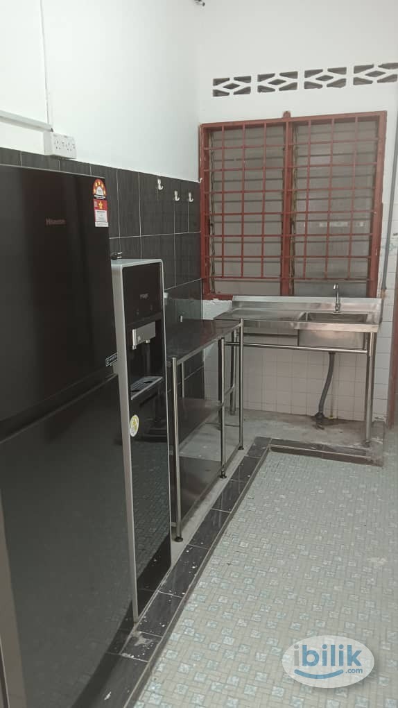 TERMASUK API AIR WIFI🤩Fully furnish Bilik Single & Queen Klang Taman Sri Andalas - Image 1