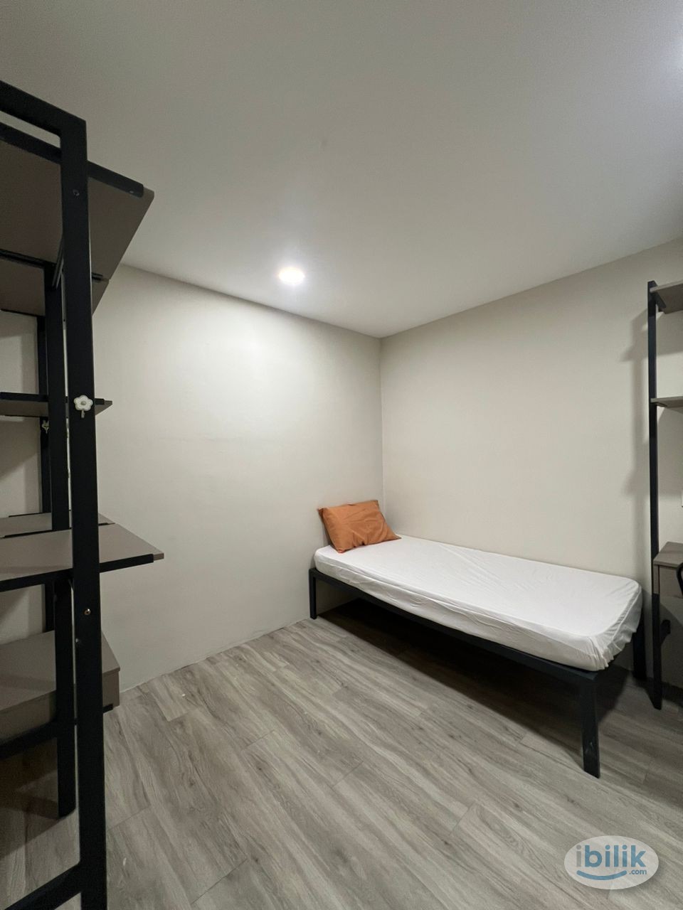⭐️ FEMALE Unit Single Room for Rent near USJ Main Place ⭐️ - Image 2