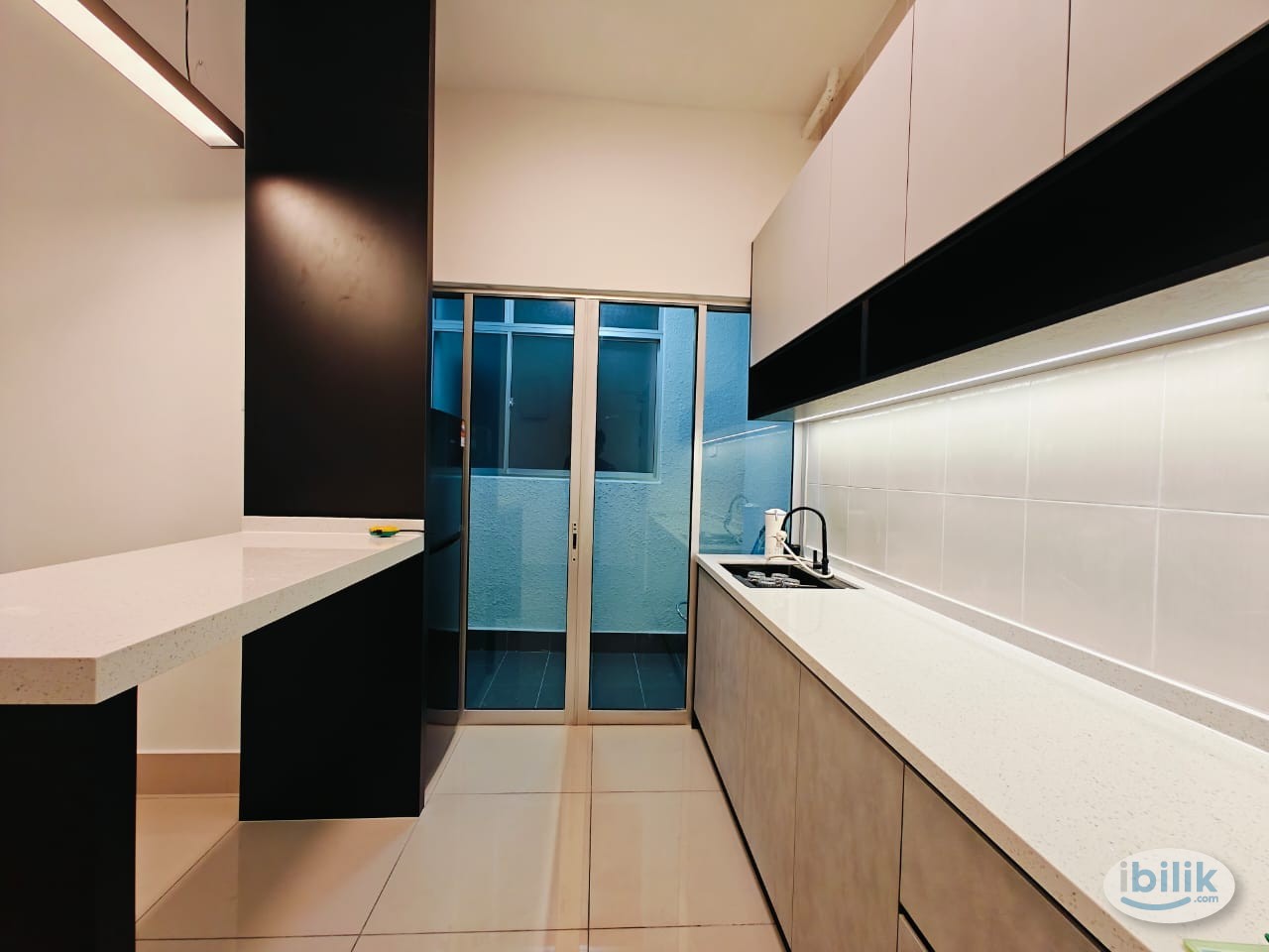 Middle Room at Razak City Residences, Sungai Besi - Image 3