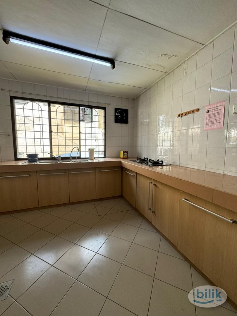 FEMALE Unit 🛌 Room with Air-Cond + WiFi for Rent at Petaling Jaya - Image 3
