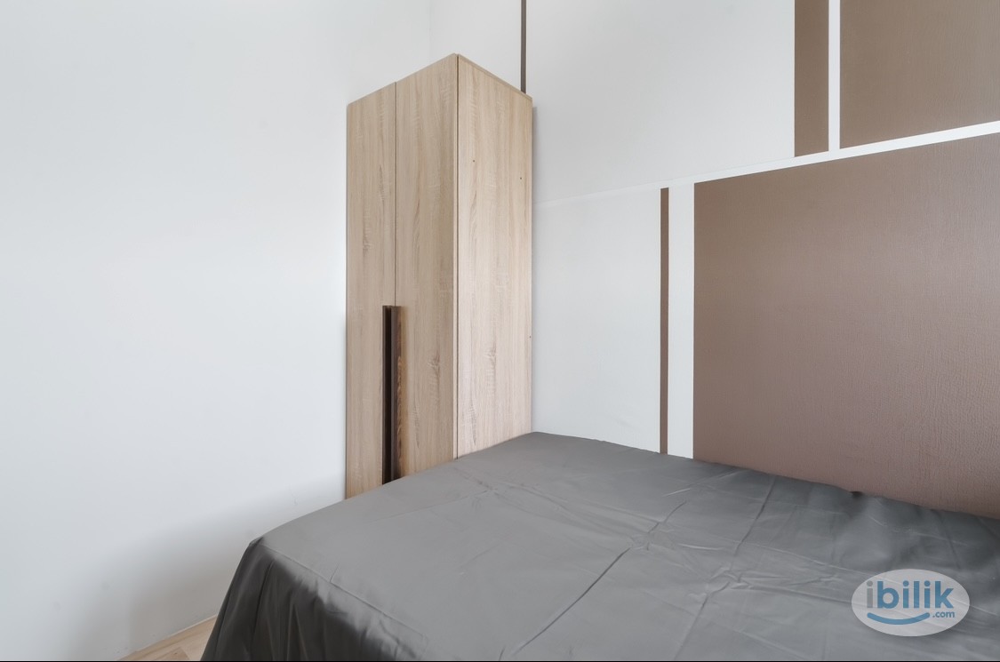 Exclusive Small Room Emporis Residence with Interior Design Fully Furnished - Image 2