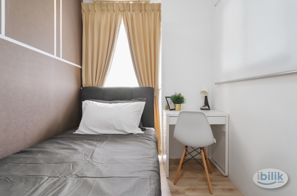 Exclusive Small Room Emporis Residence with Interior Design Fully Furnished - Image 3
