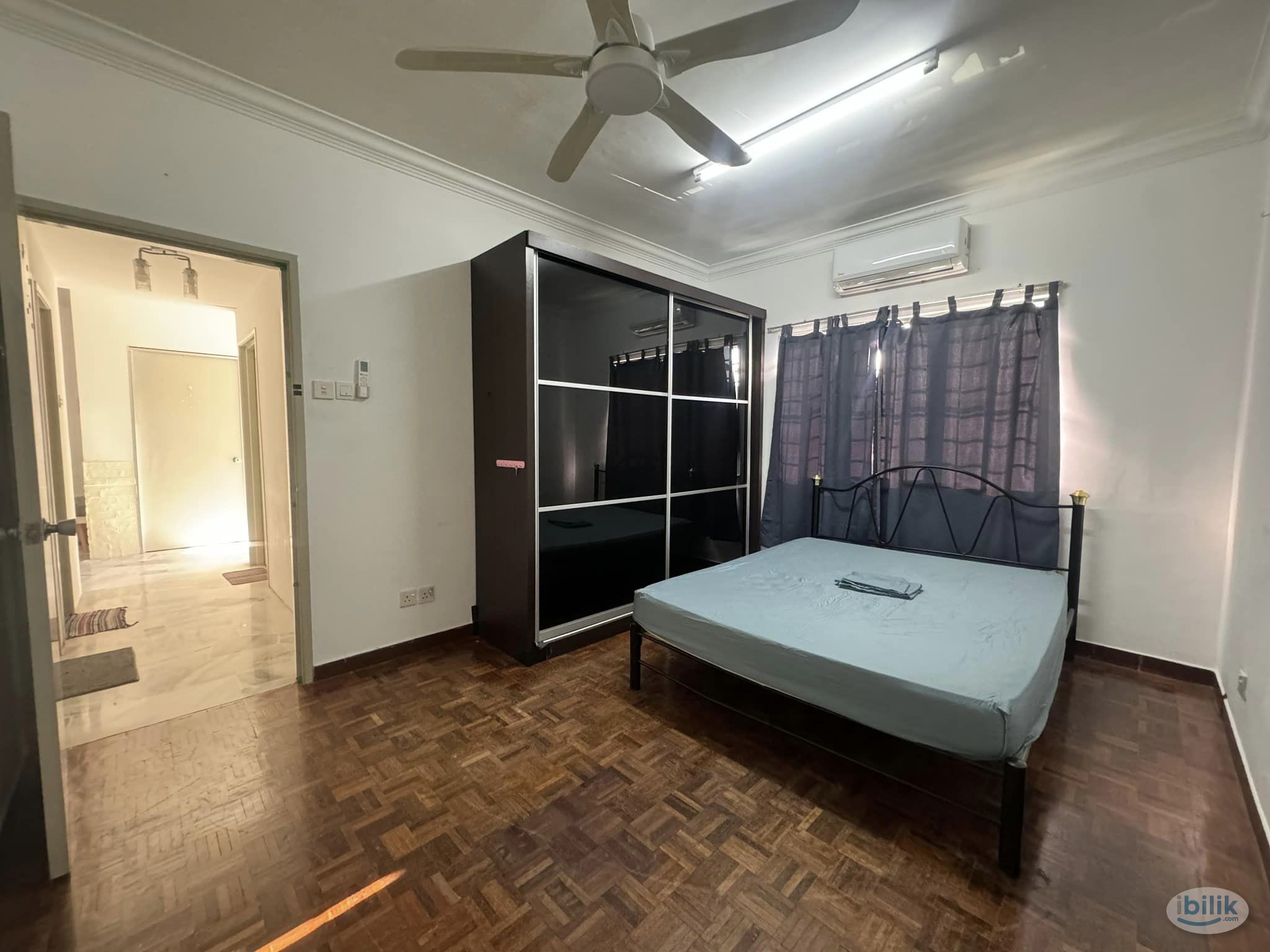 Master room @ wawasan Puchong - Image 1