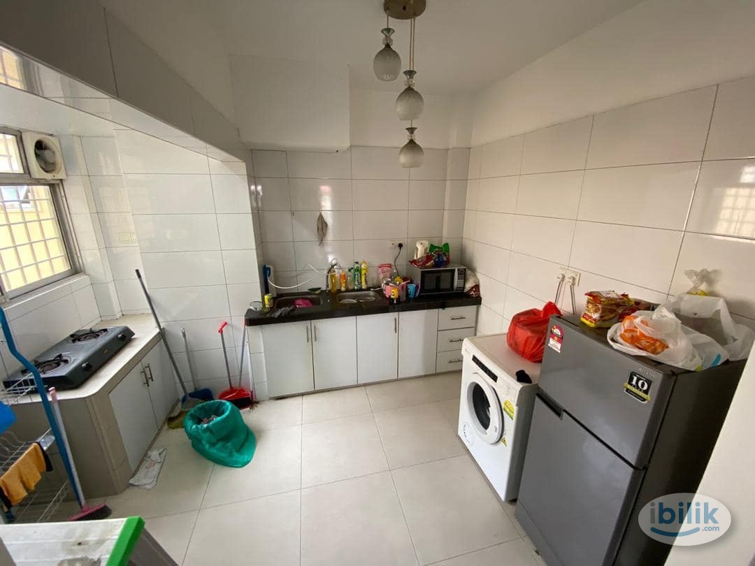 Master room @ wawasan Puchong - Image 4